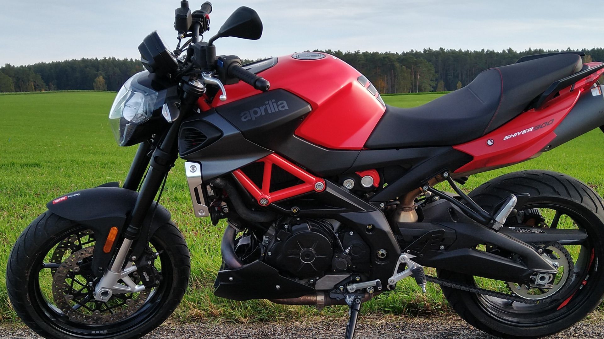 File:Aprilia Shiver 900.jpg