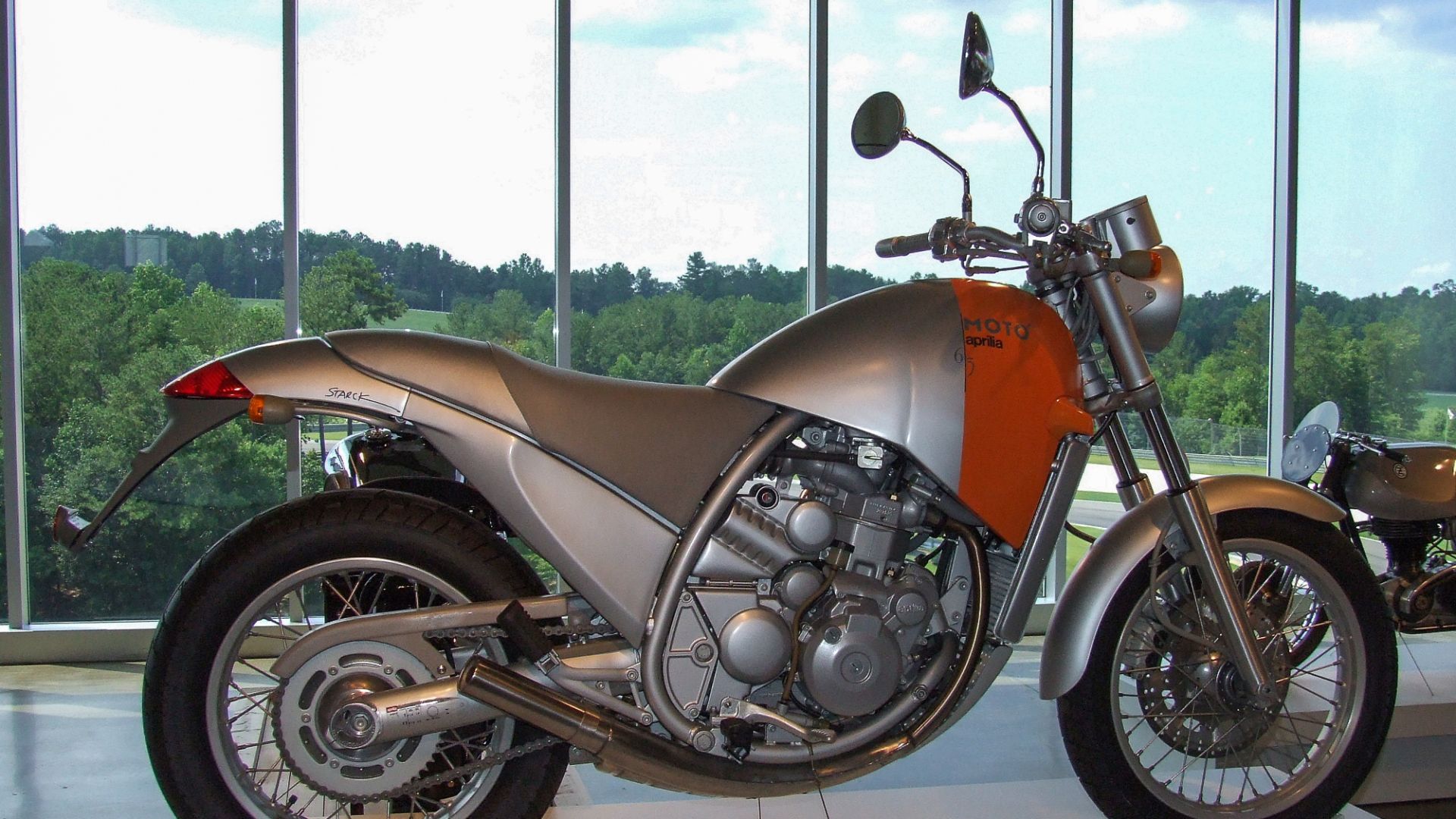 File:Aprilia Moto 6.5 1995 Barber.jpg