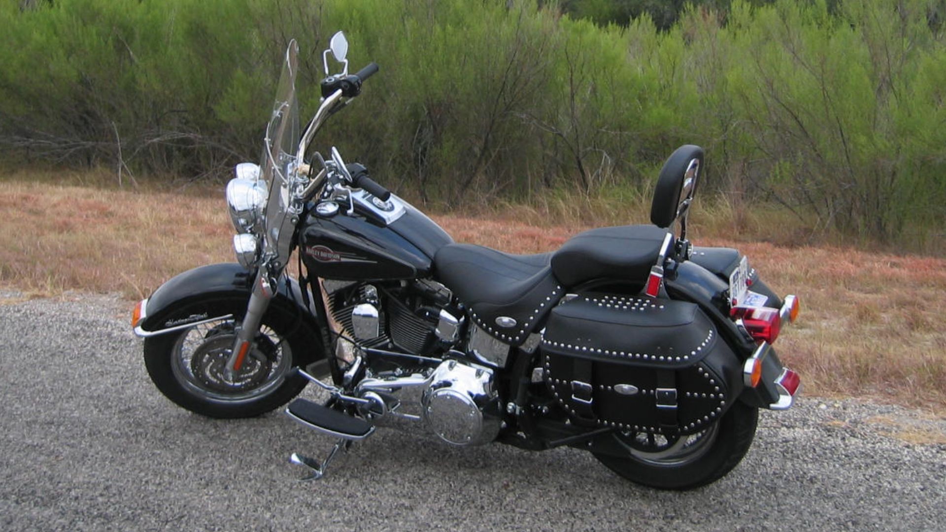 File:HD Heritage Softail Classic Motorcycle.jpg