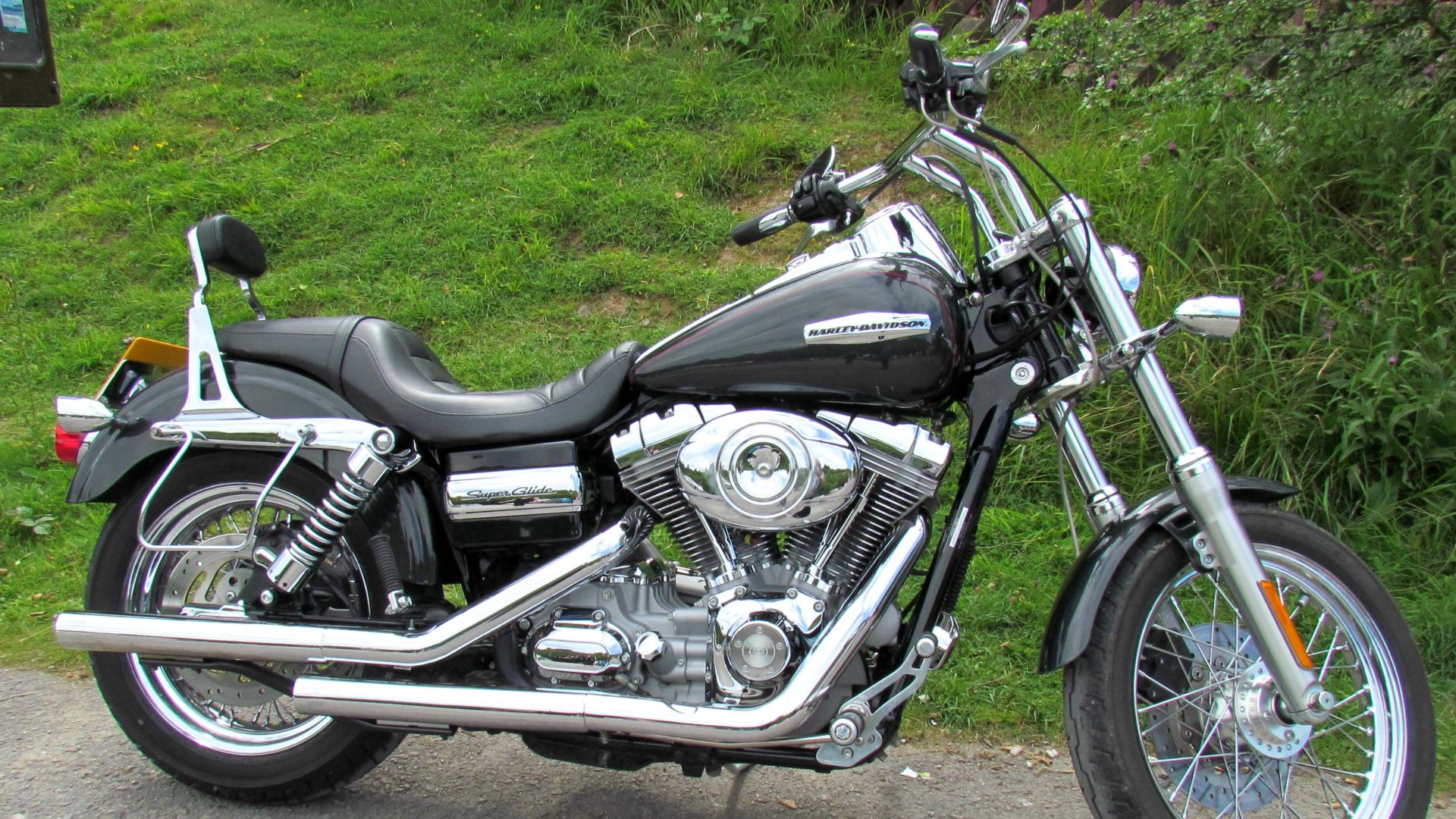 File:Harley Davidson Super Glide (7760042940).jpg