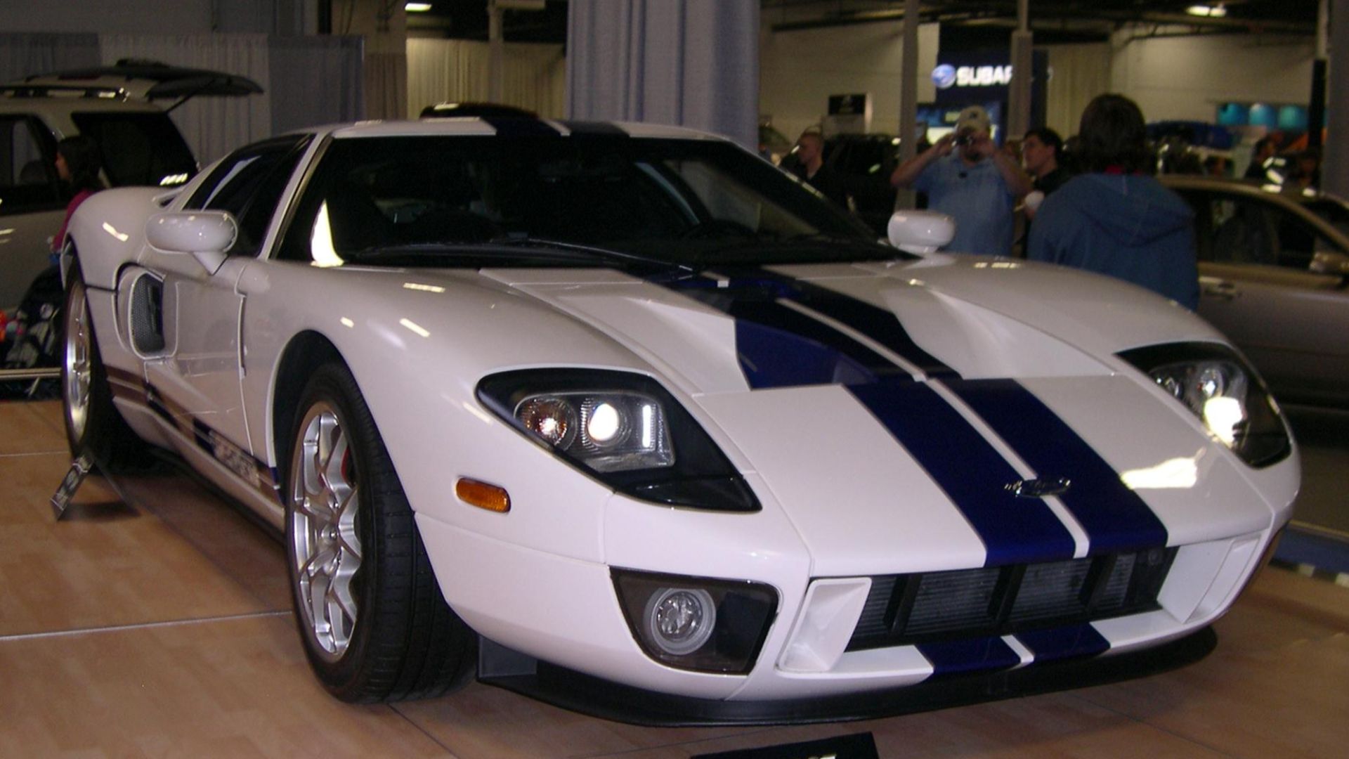 File:2005 Ford GT.jpg