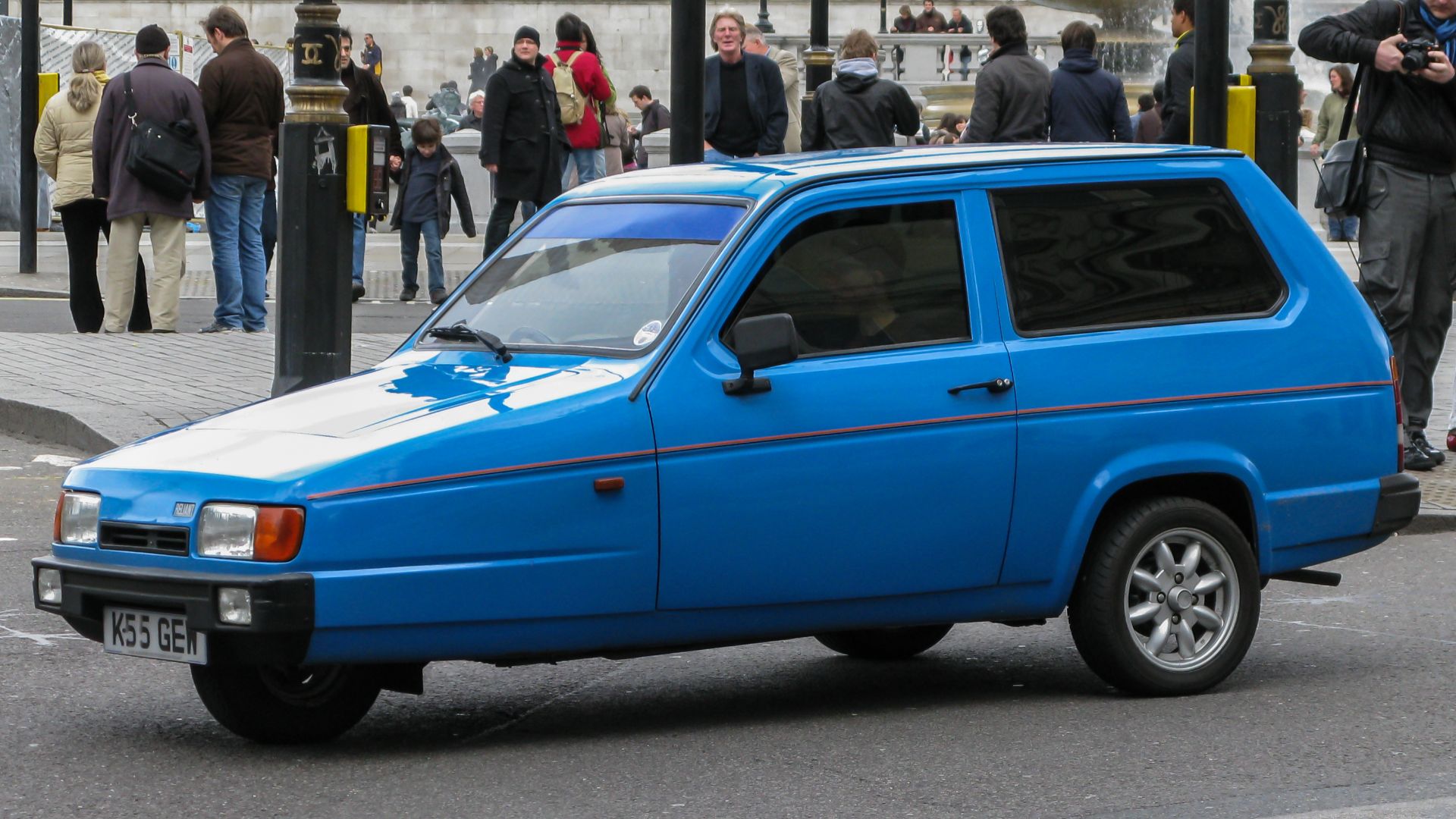 File:London (UK), Reliant Robin -- 2010 -- 1992.jpg
