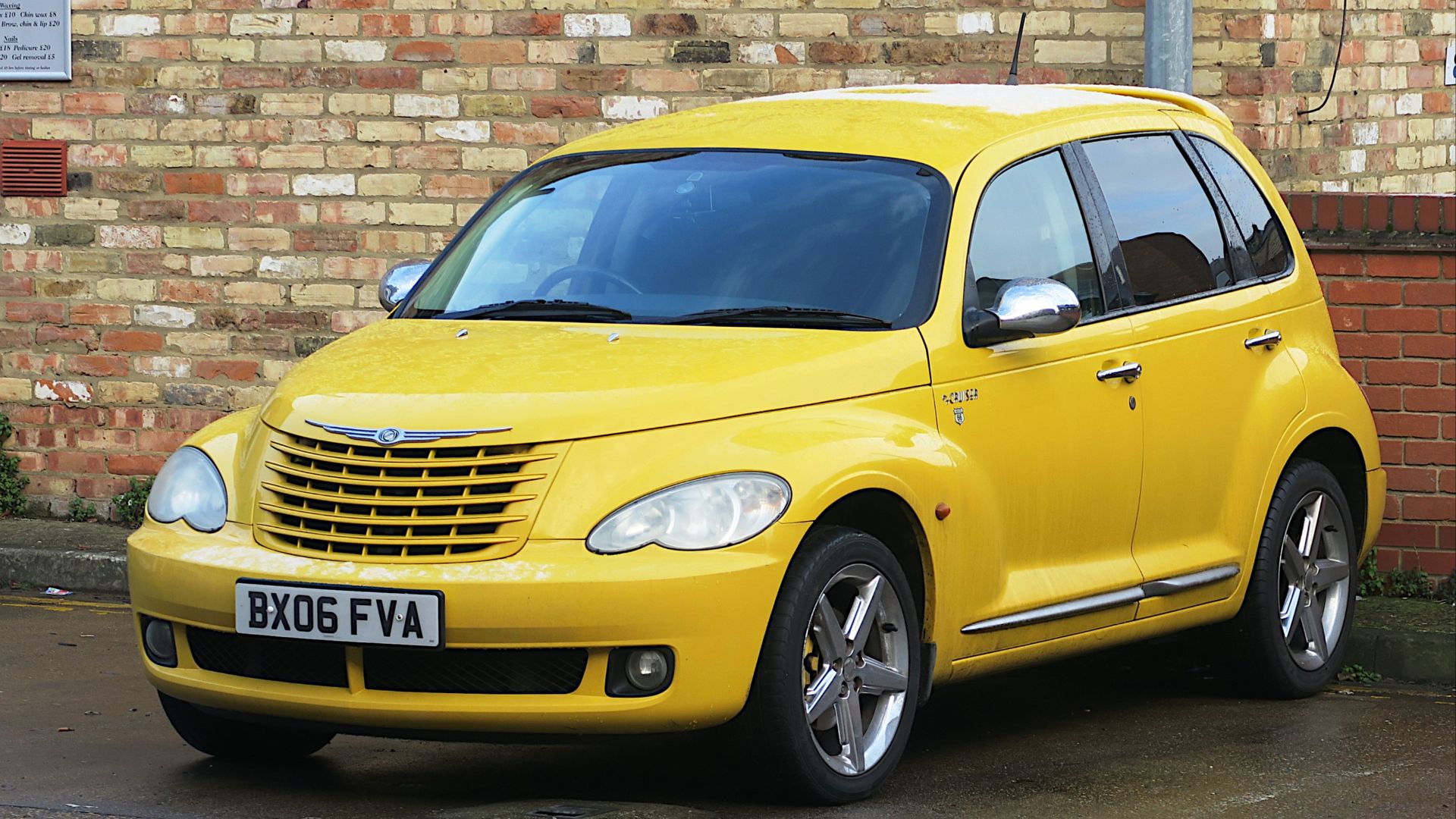 File:Chrysler PT Cruiser 2429cc registered March 2006.jpg