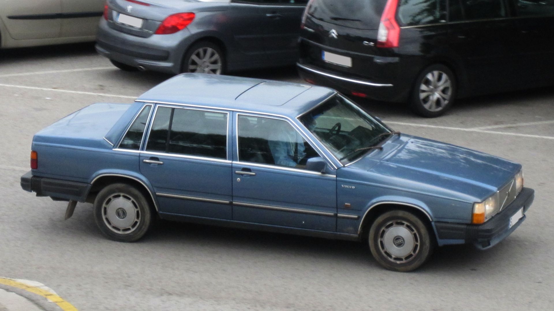 File:1986 Volvo 760 GLE Turbodiesel (764) (4813219477).jpg
