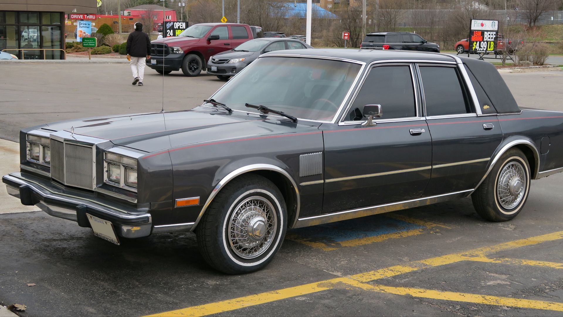 File:1984 Chrysler Fifth Avenue in Charcoal Grey Pearl Coat, front left, 2025-04-28.jpg