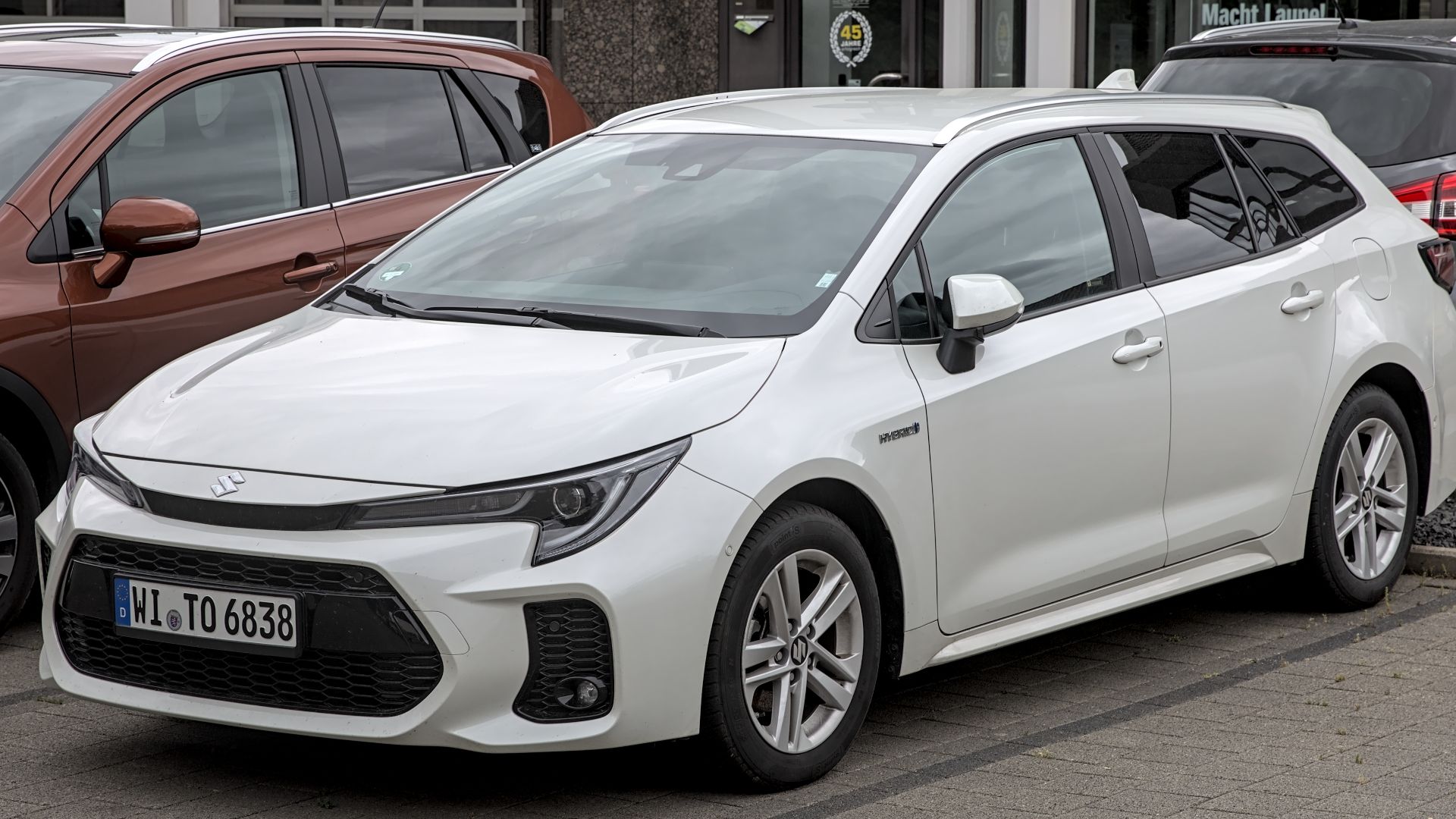 File:Suzuki Swace 1X7A0433.jpg