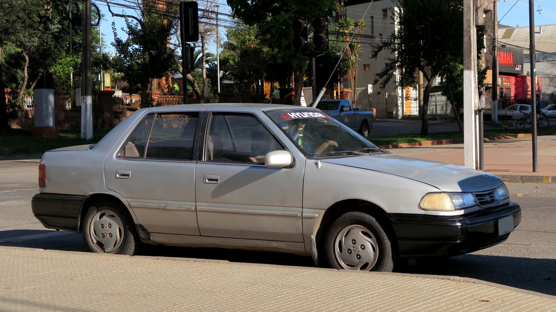 File:Hyundai Excel 1.5 GLSi 1994 (51202350950).jpg