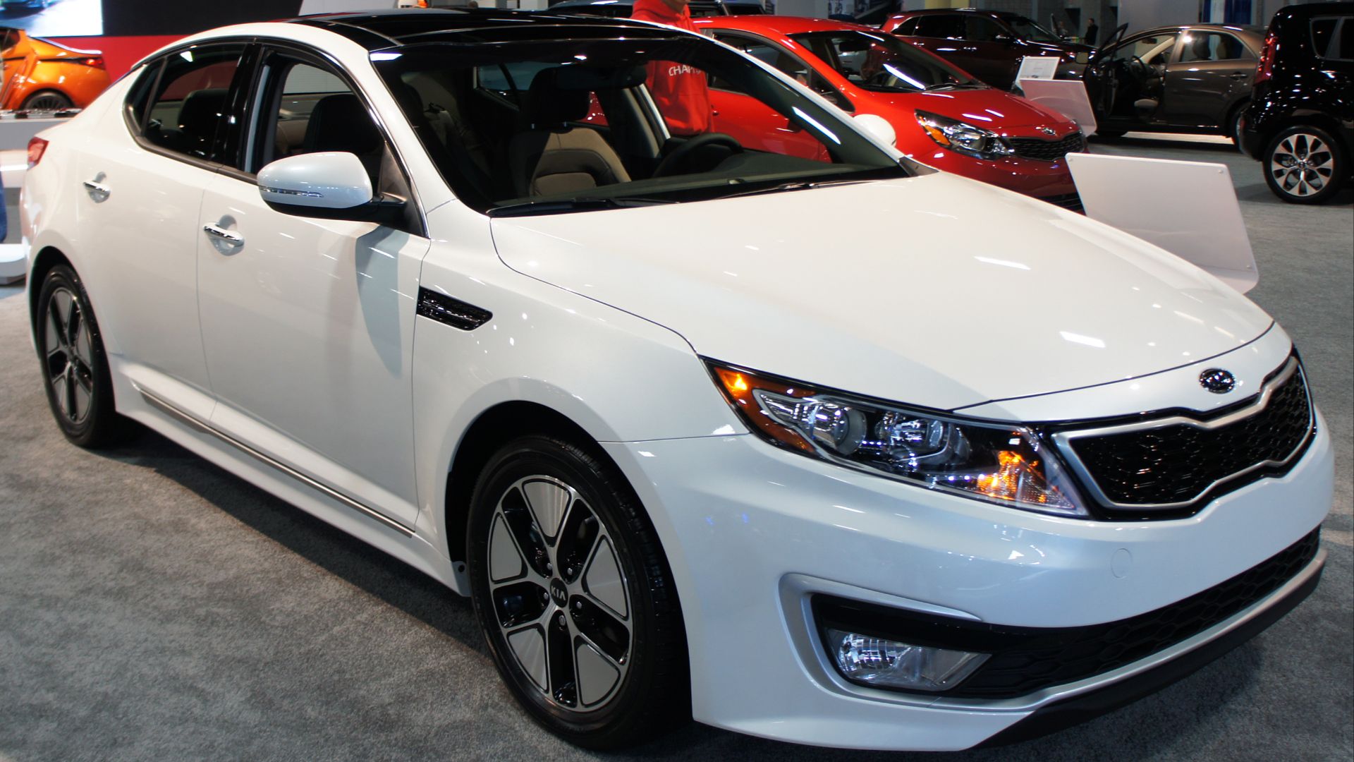 File:2012 Kia Optima Hybrid WAS 2012 0740.JPG