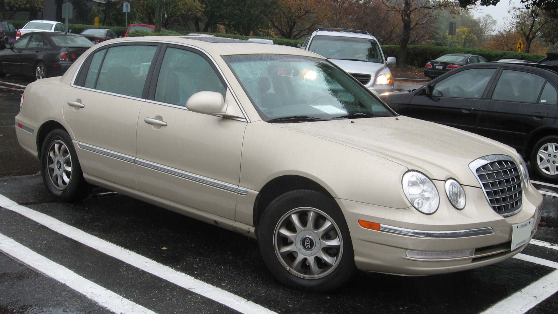 File:04-06 Kia Amanti.jpg