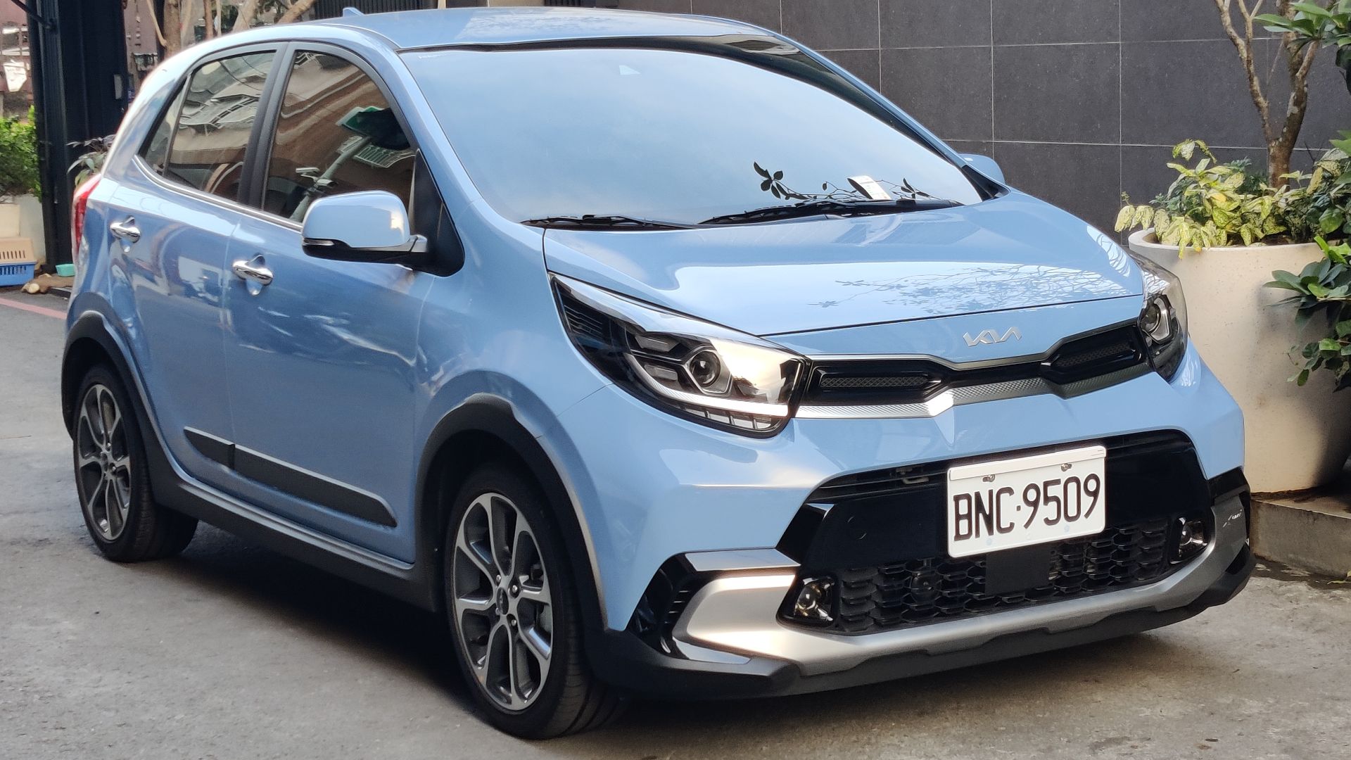 File:Kia Picanto X-Line facelift 001.jpg