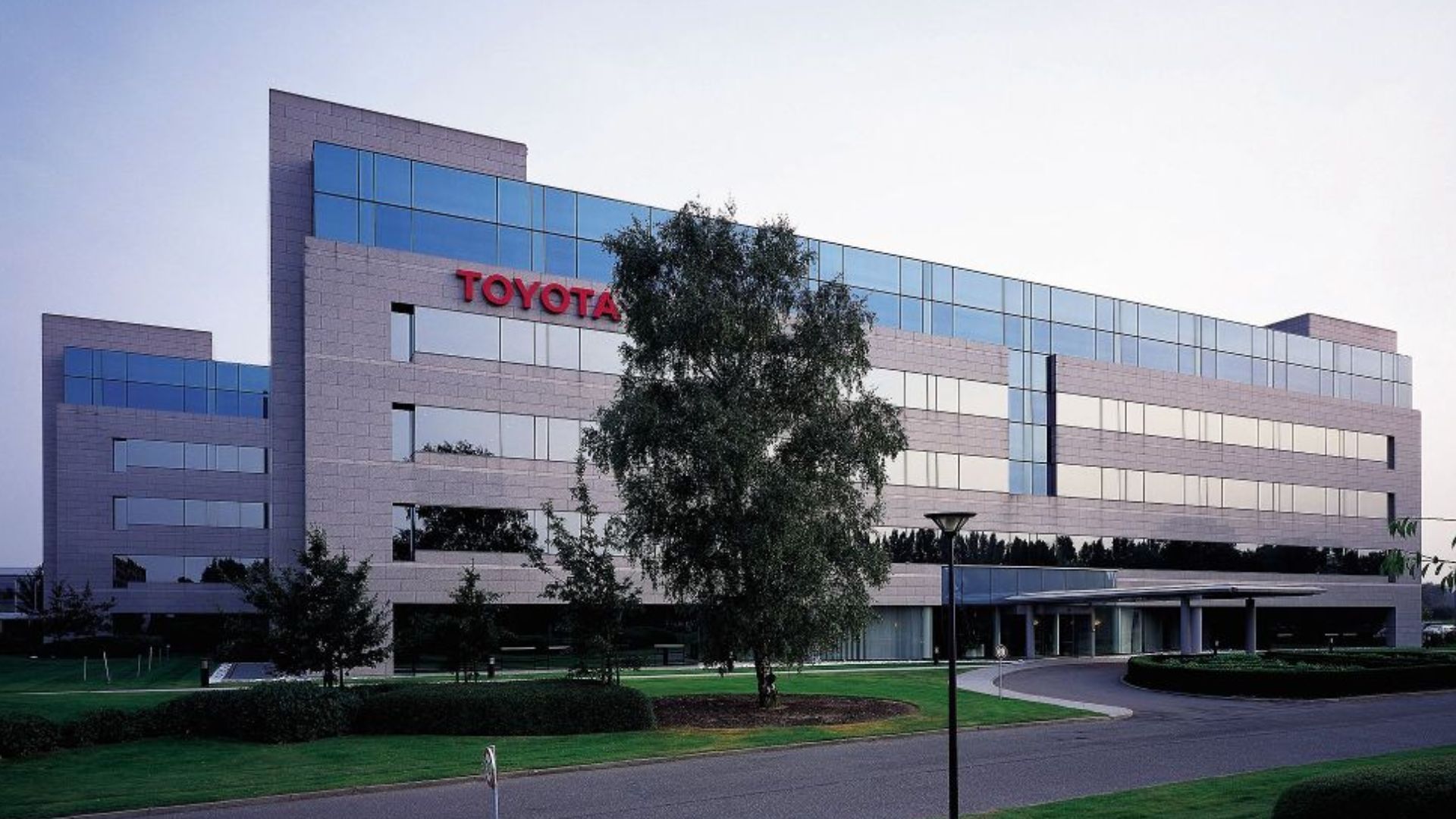 File:Toyota-motor-europe-headquarters-office.jpg