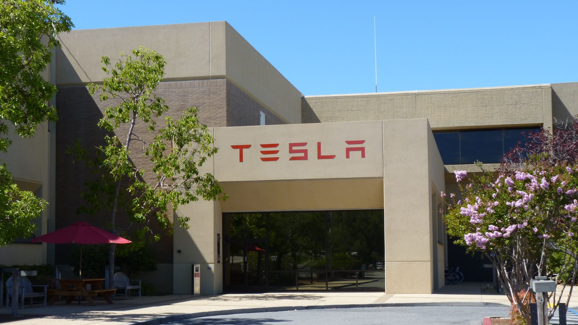 File:TeslaMotors HQ PaloAlto.jpg