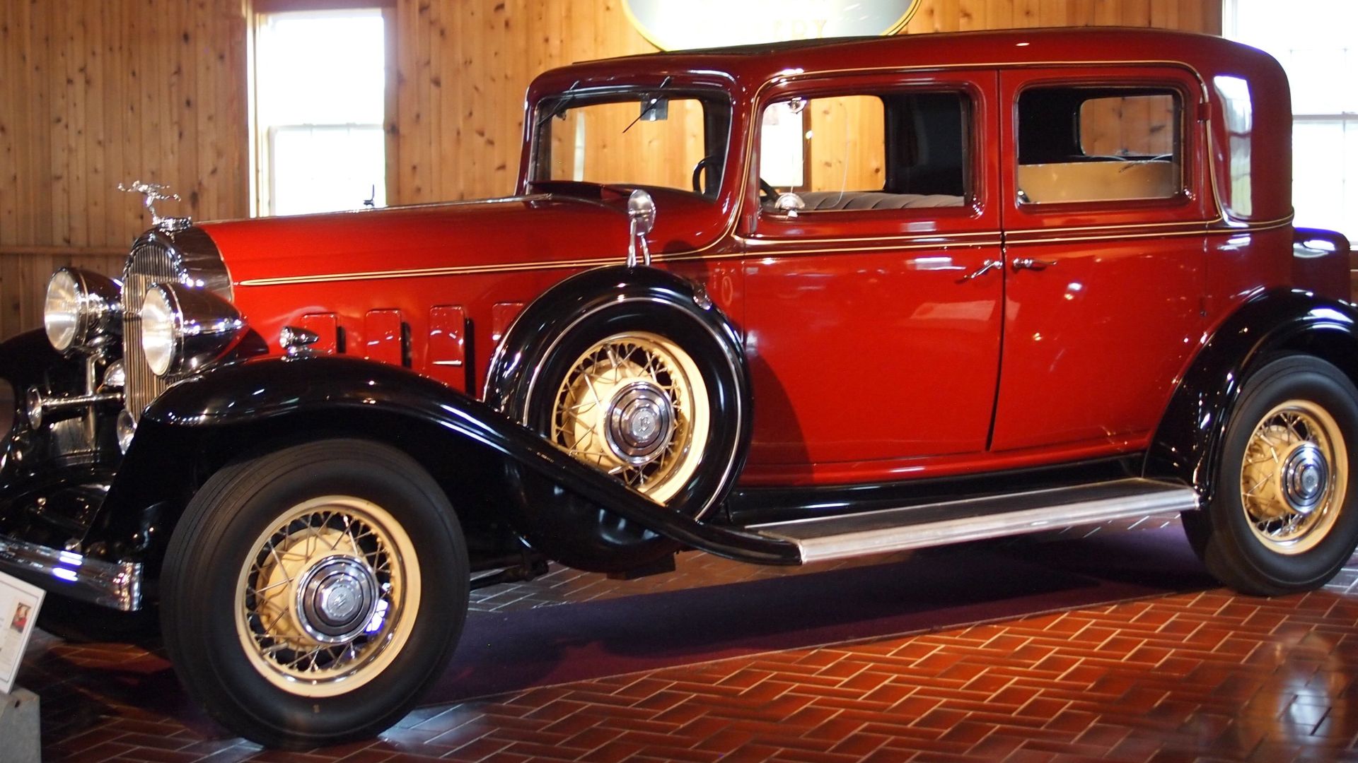 File:1932 Buick Series 90 4-Door Club Sedan Classic Car Club of America Museum (9427583825) (cropped).jpg