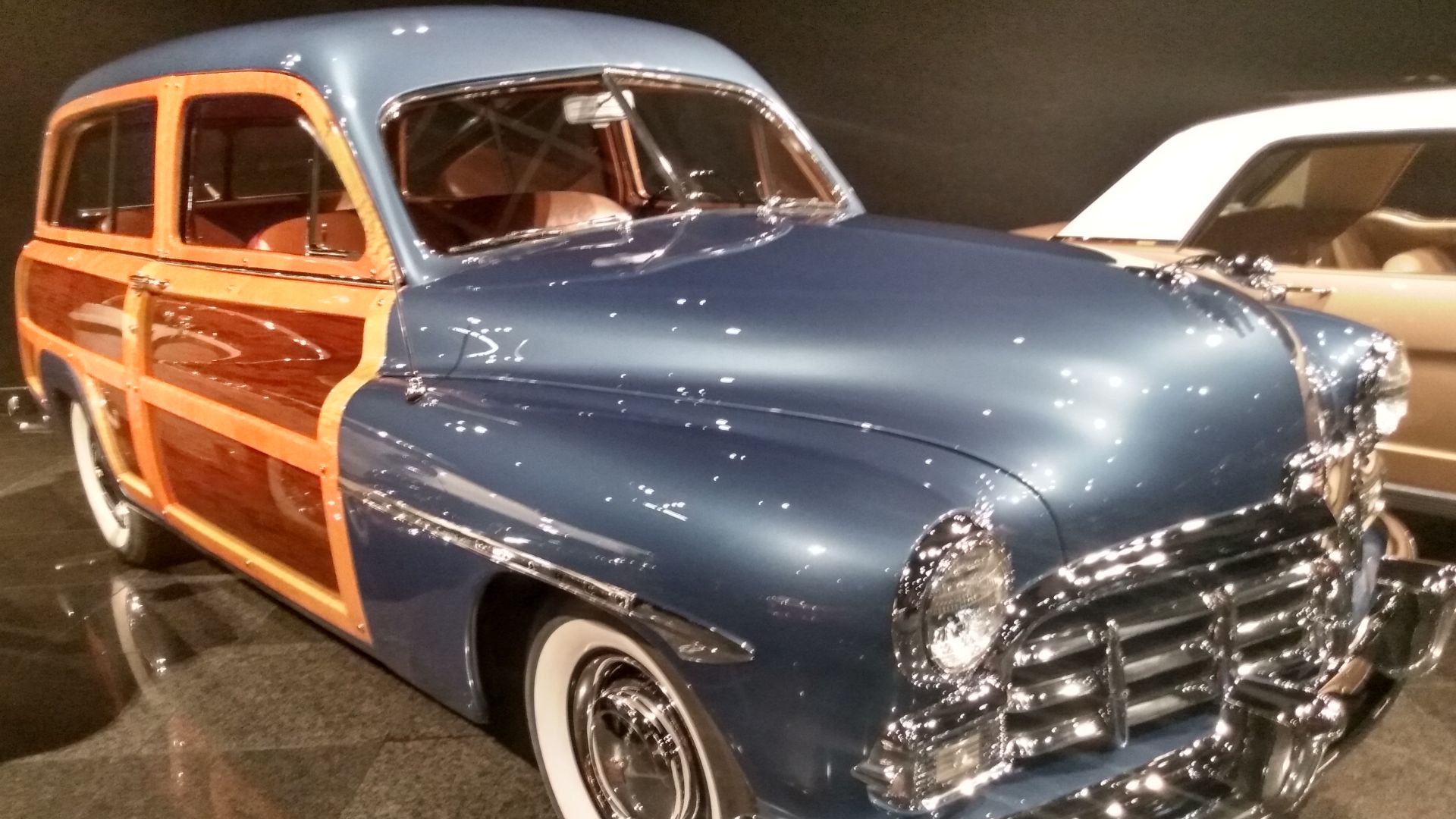 File:1949 Mercury Eight.jpg