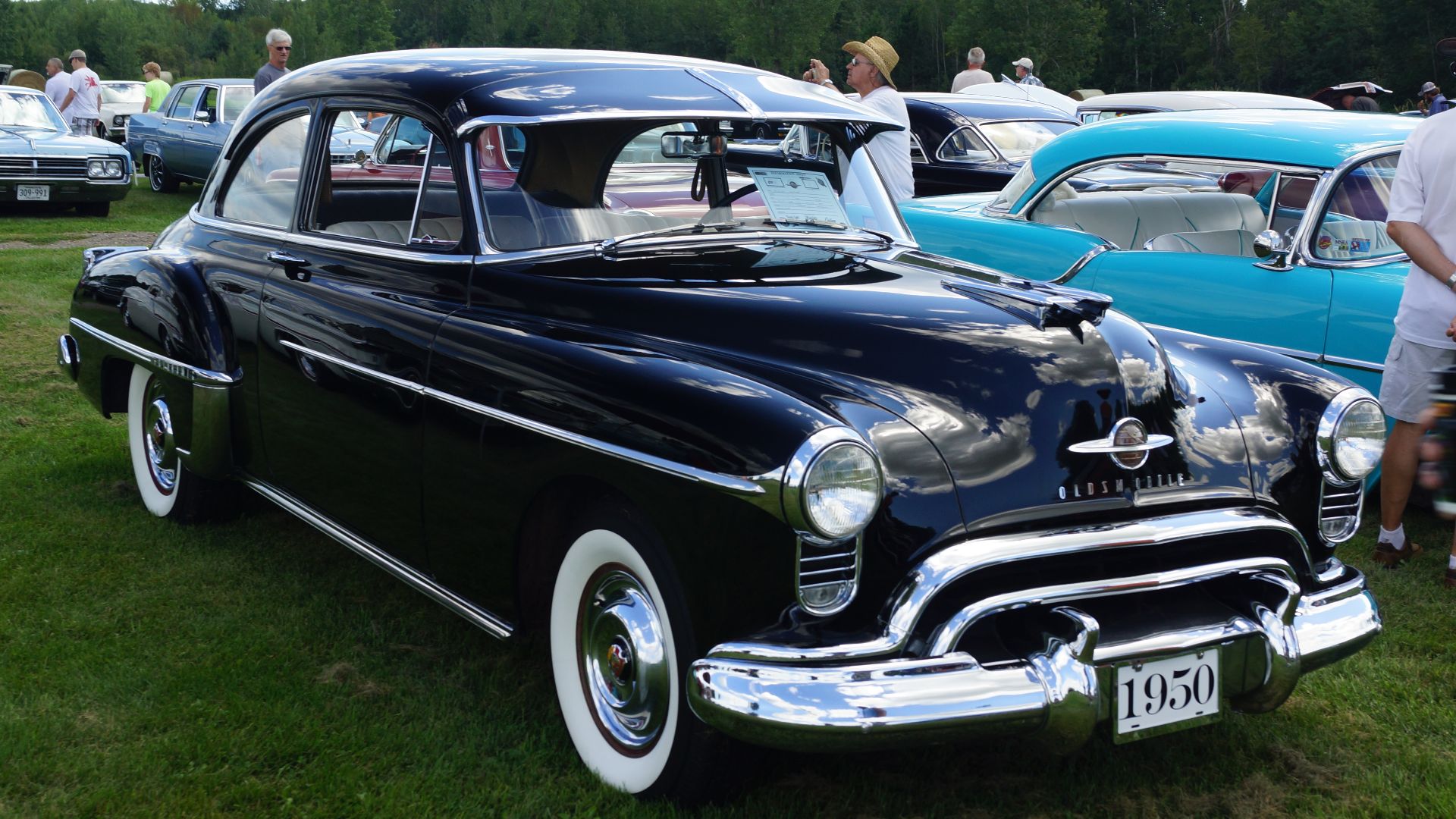 File:1950 Oldsmobile 88 (28785542291).jpg