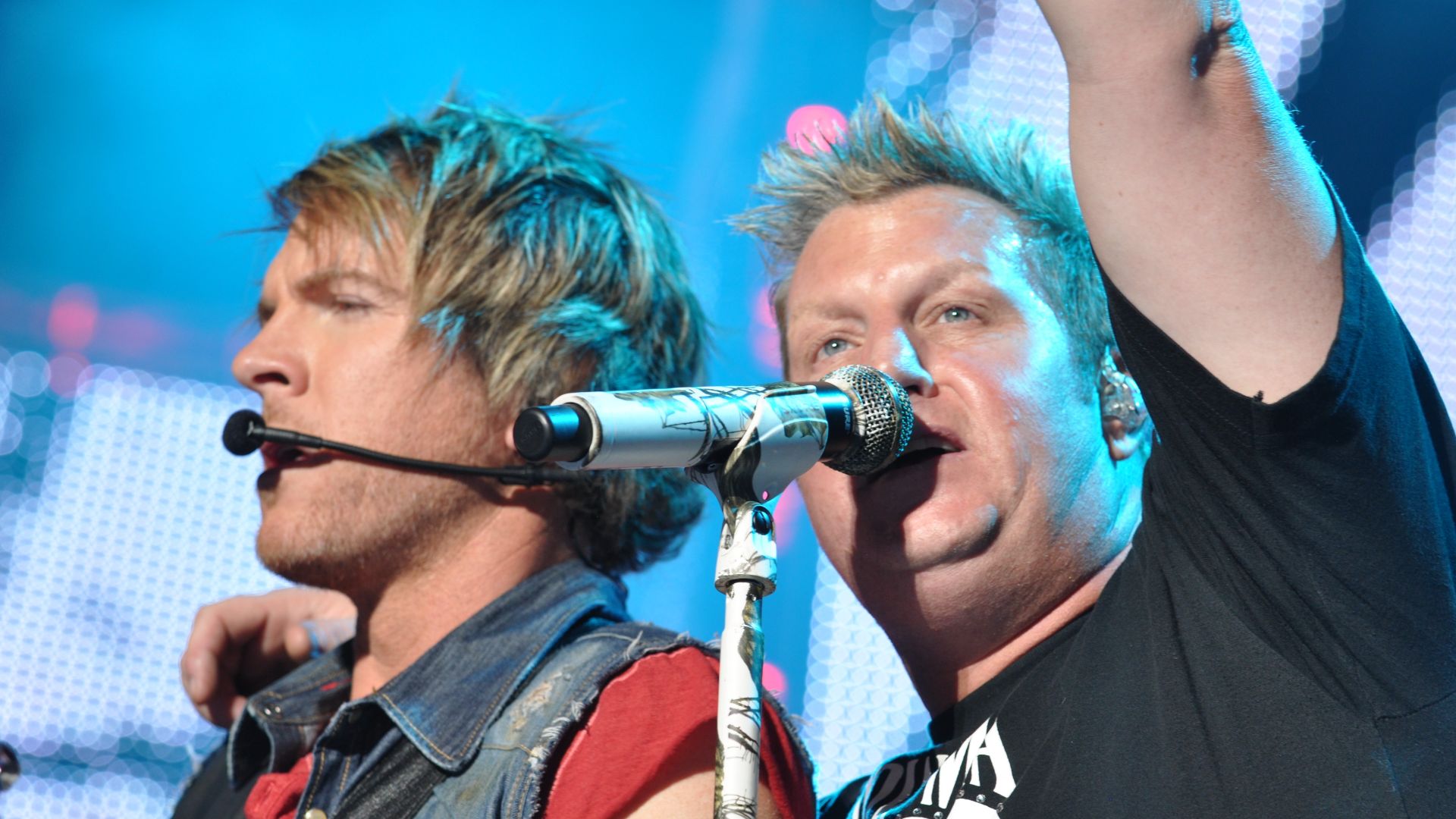 File:Rascal Flatts-DSC 2052- 8.30.12 (7901233650).jpg