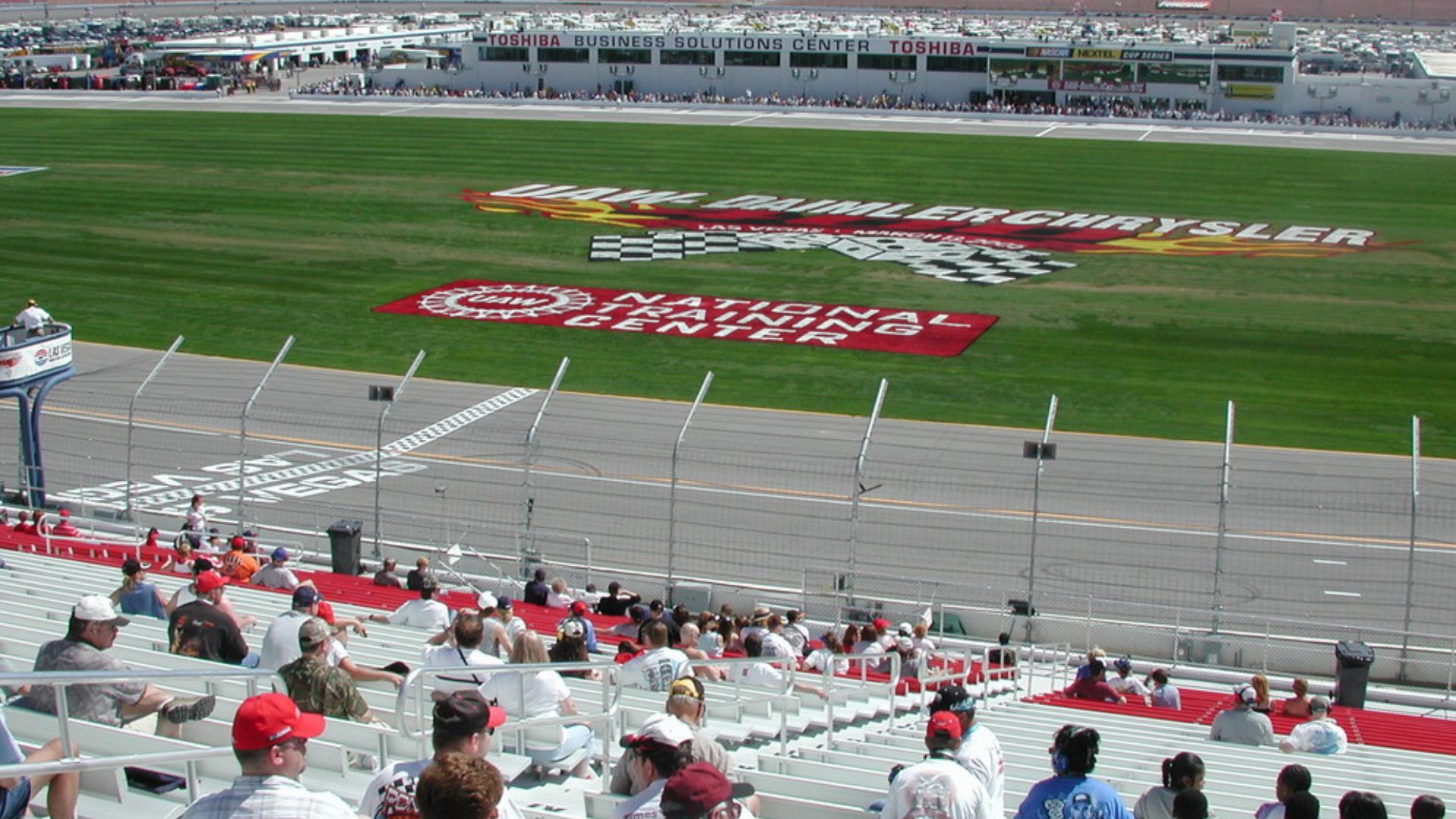 File:Nascarvegas02.jpg