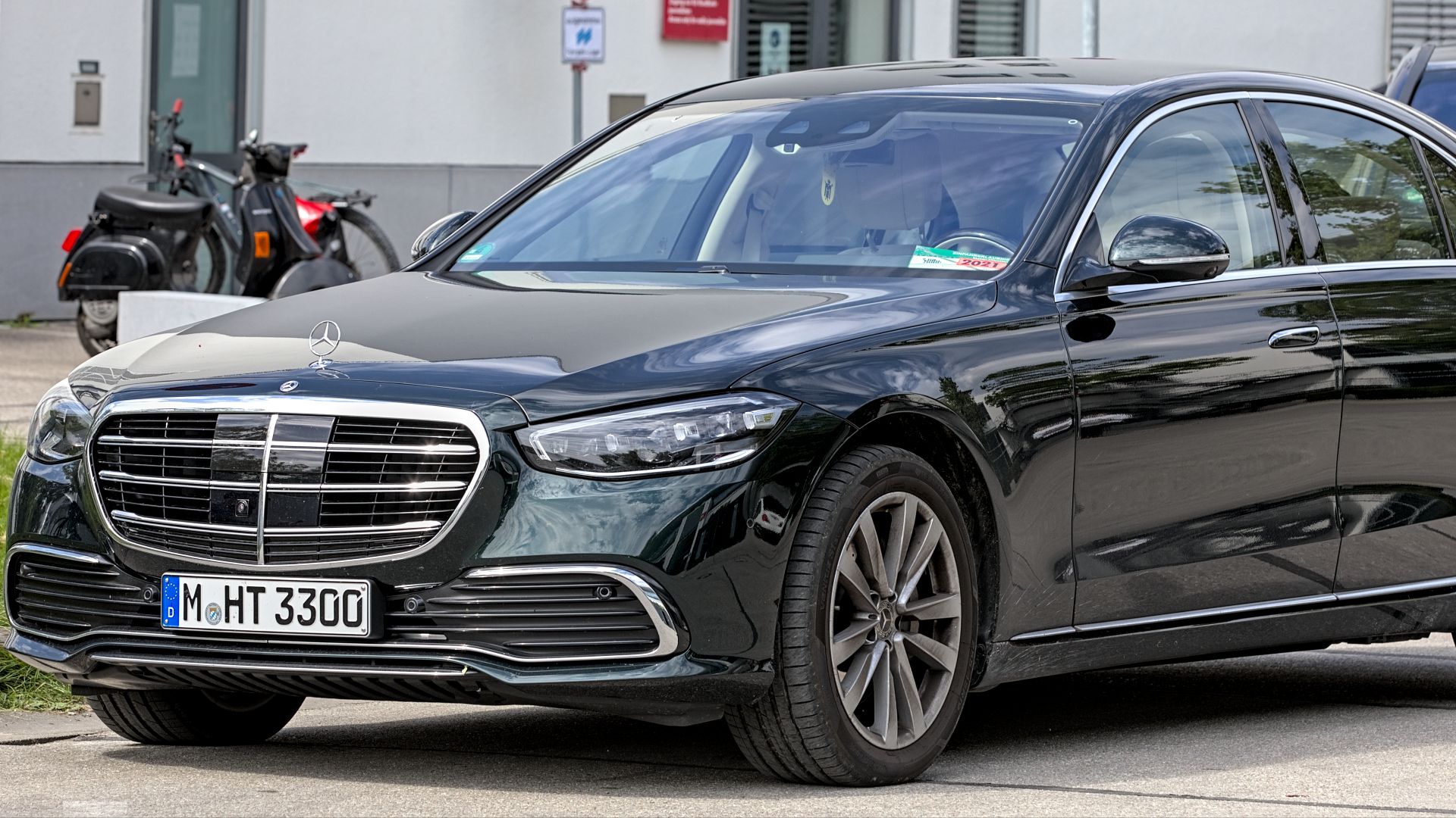 File:Mercedes-Benz W223 IAA 2021 1X7A0206.jpg