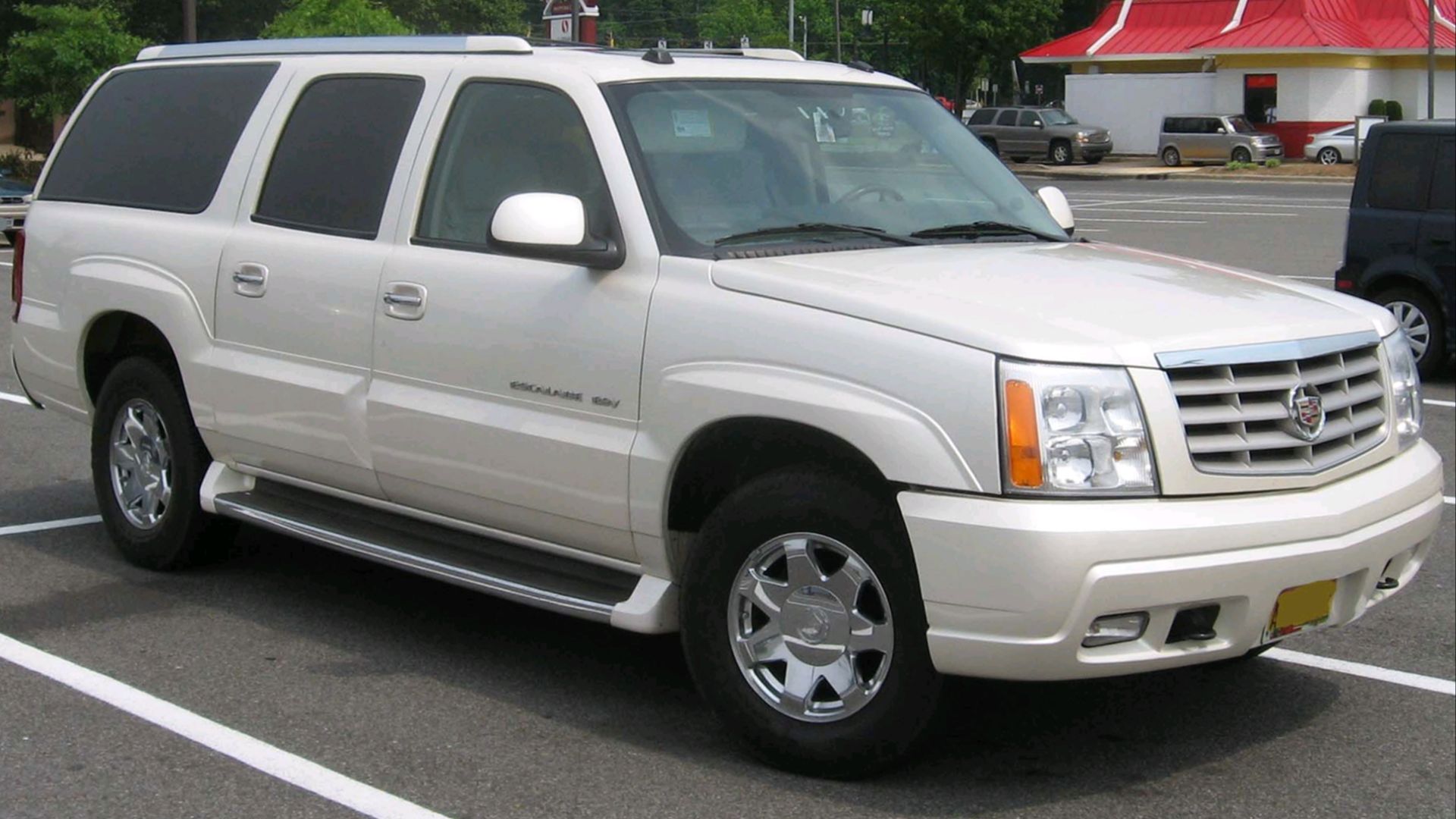 File:2003-06 Cadillac Escalade ESV.jpg