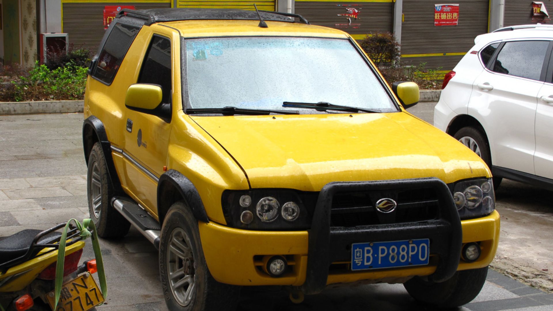 File:Landwind X9.jpg