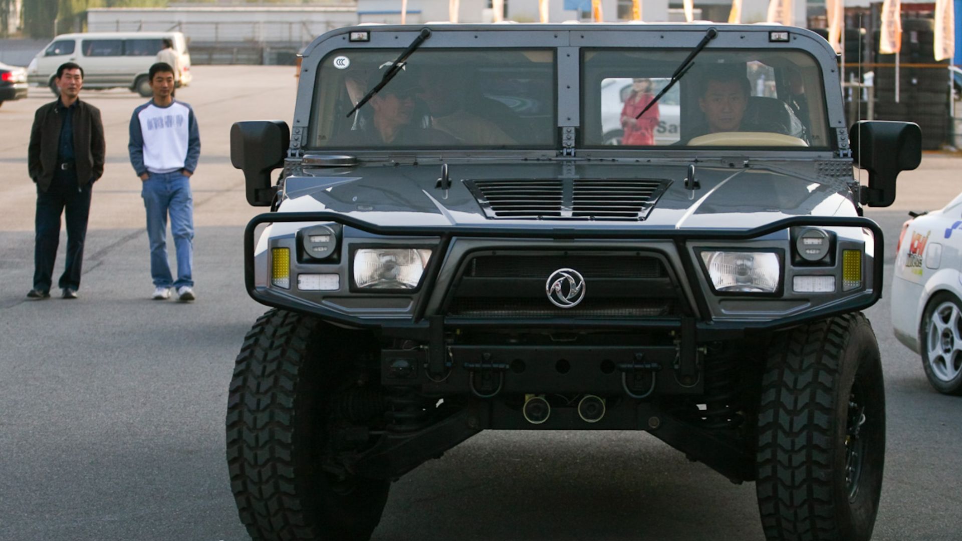 File:Dongfeng EQ2050 001.jpg