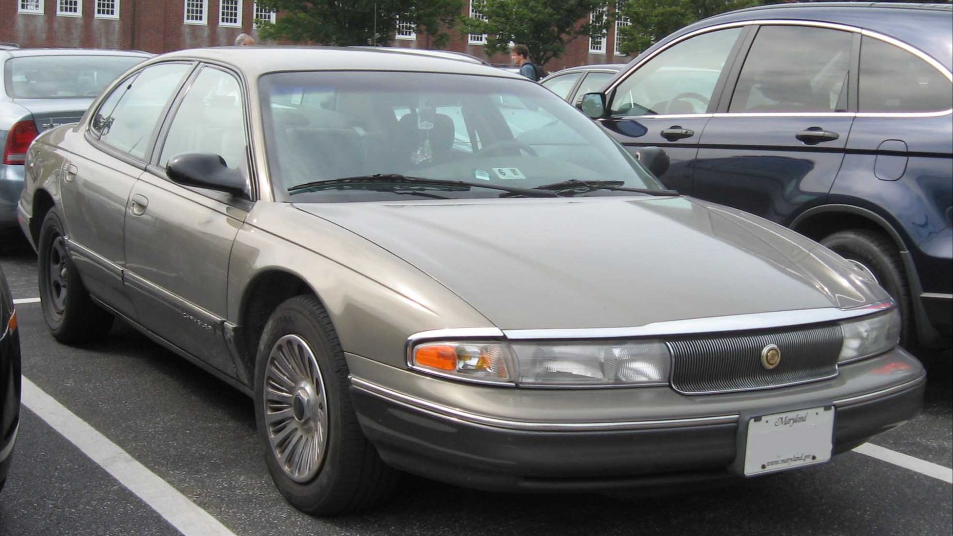 File:94-96 Chrysler New Yorker.jpg