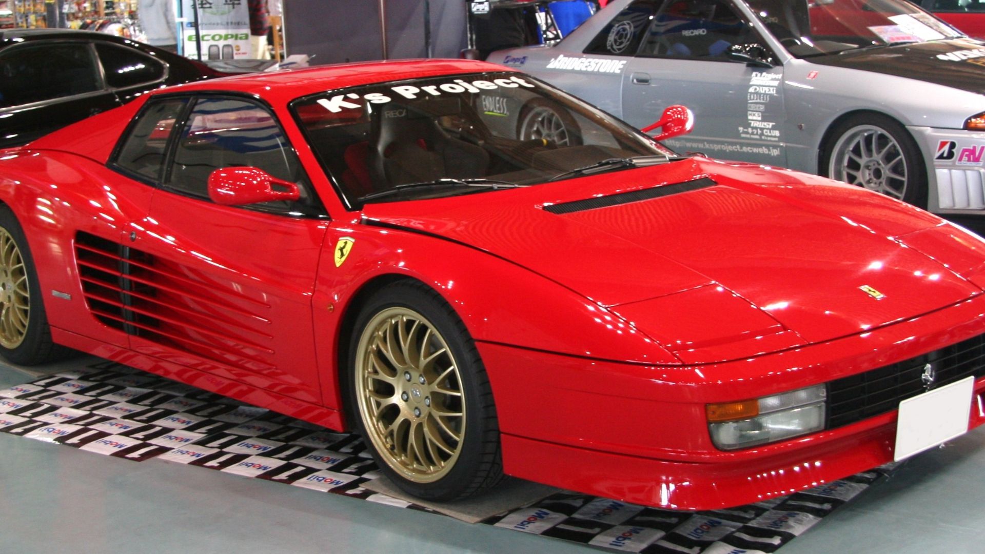 File:Ferrari Testarossa 01.jpg