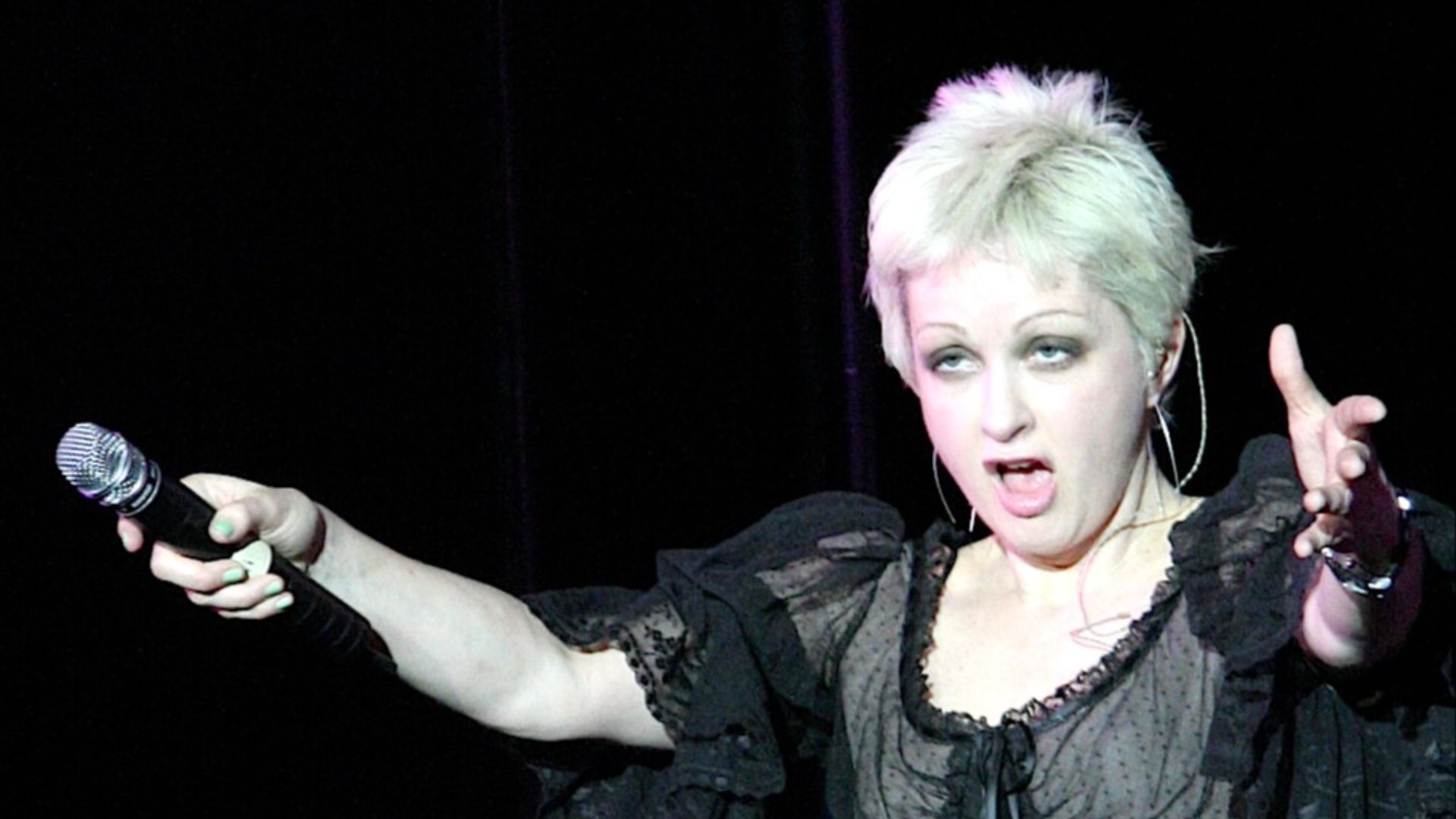 File:Cyndi Lauper (20297483522).jpg