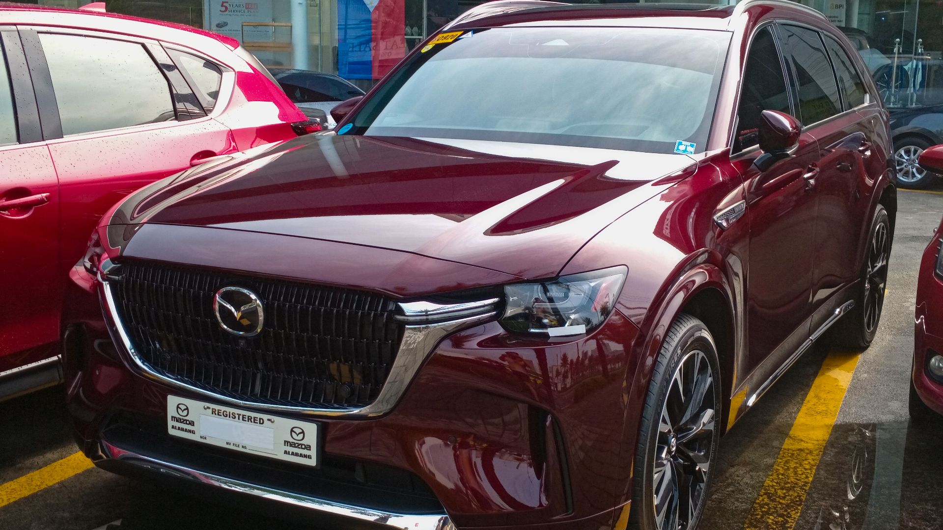 File:2024 Mazda CX-90 3.3 e-Skyactiv-G AWD HEV Turbo Exclusive in Artisan Red Premium, 06-15-2024.jpg