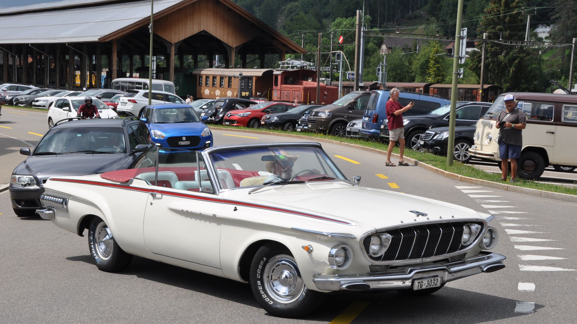 File:American Cars at Classic Car Meet on 21st of July 2019 at Bauma 12.jpg
