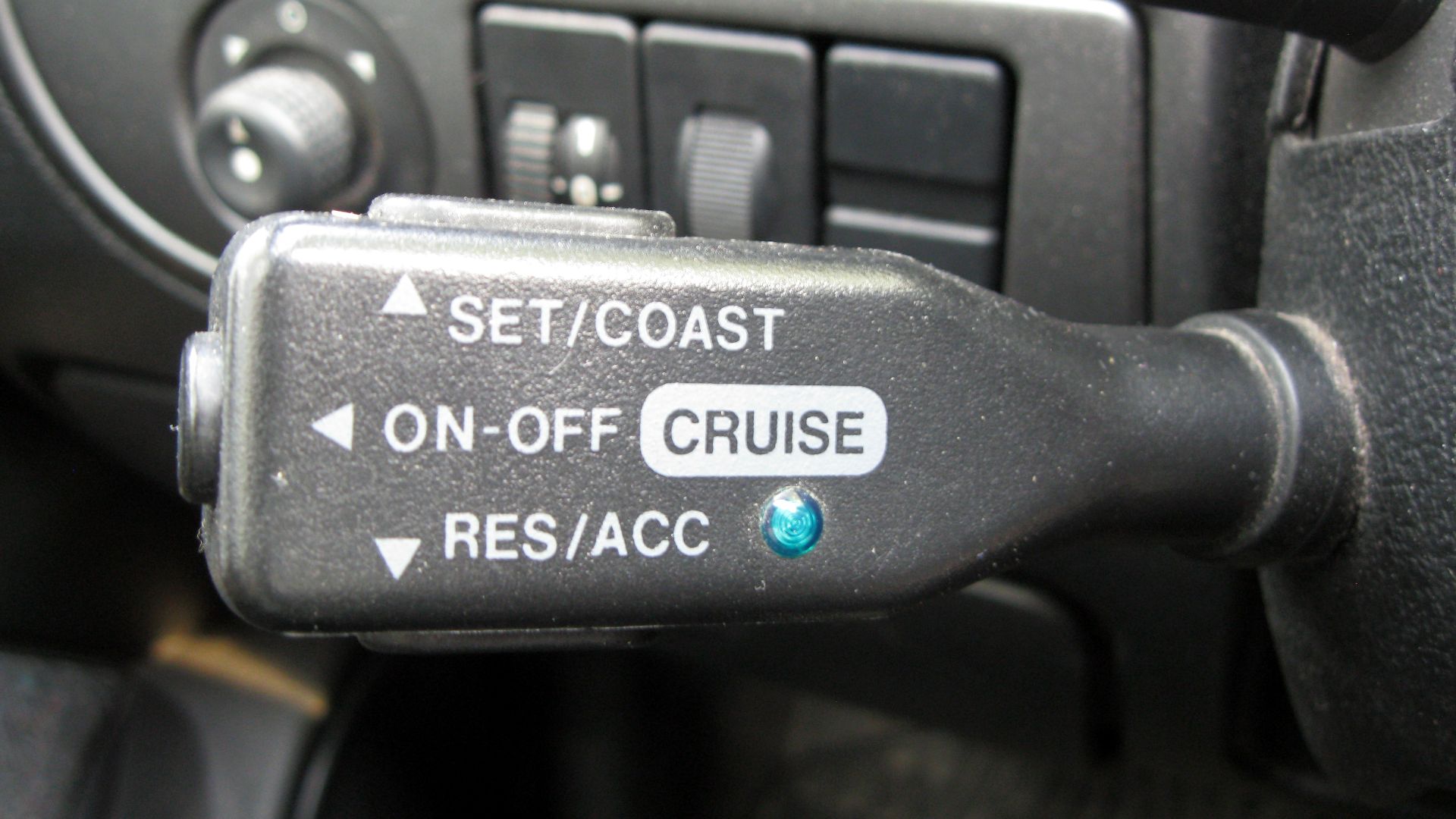 File:Cruise control Citroen Xsara.jpg