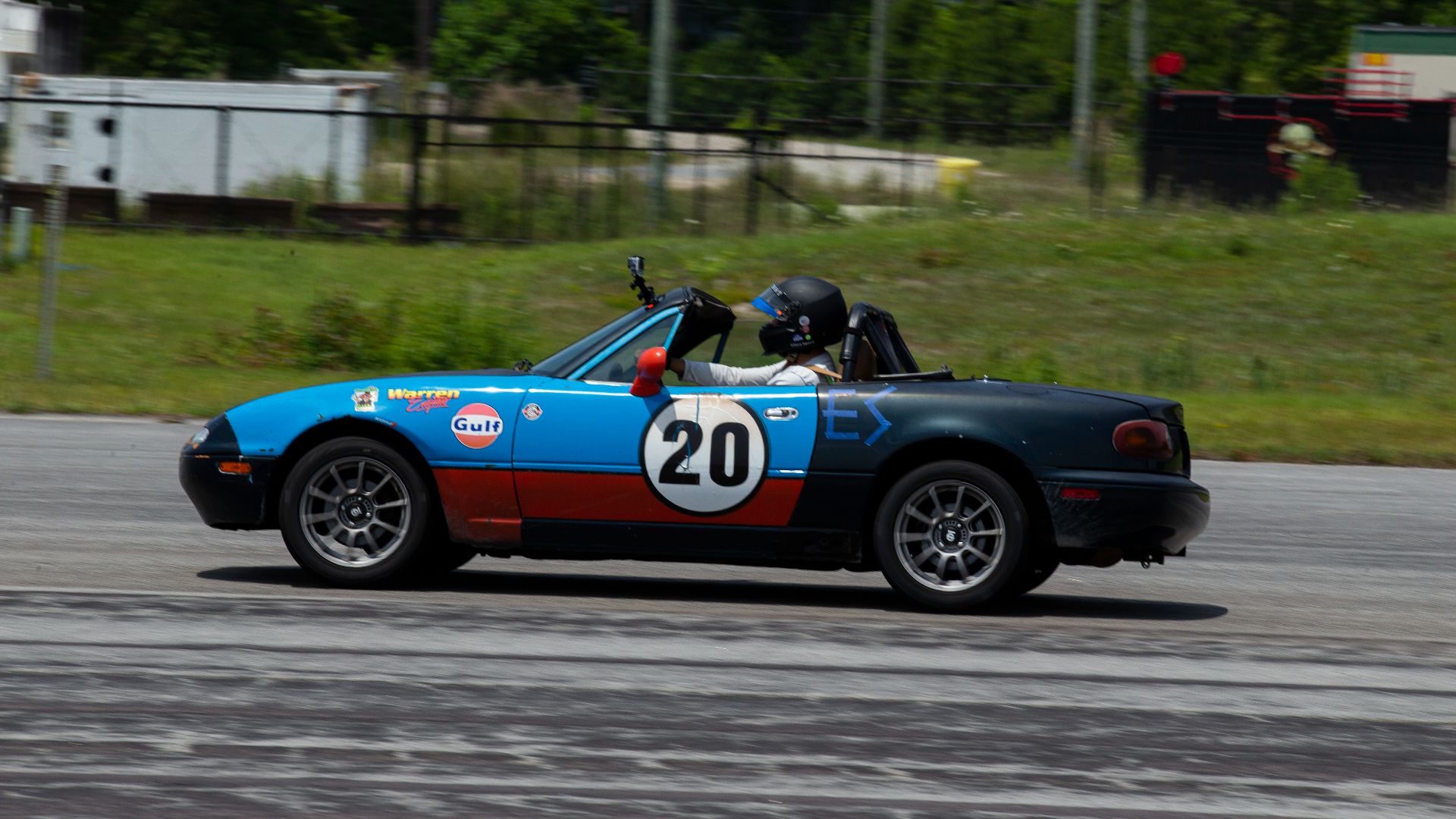 File:SCCA autocross at MCAS Cherry Point - NA Miata.jpg