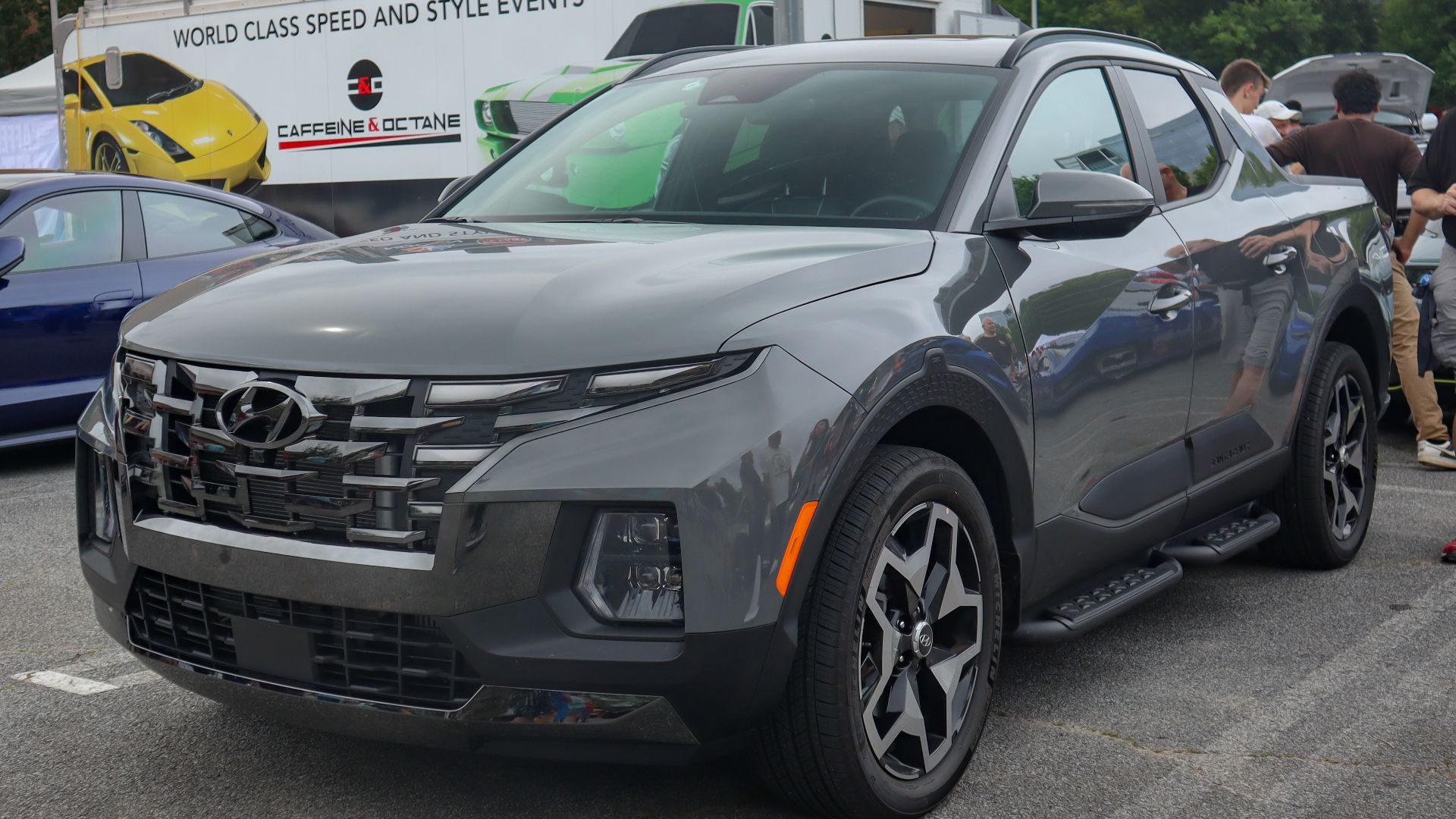 File:2022 Hyundai Santa Cruz 2.5T Limited (United States) front view (cropped).jpg