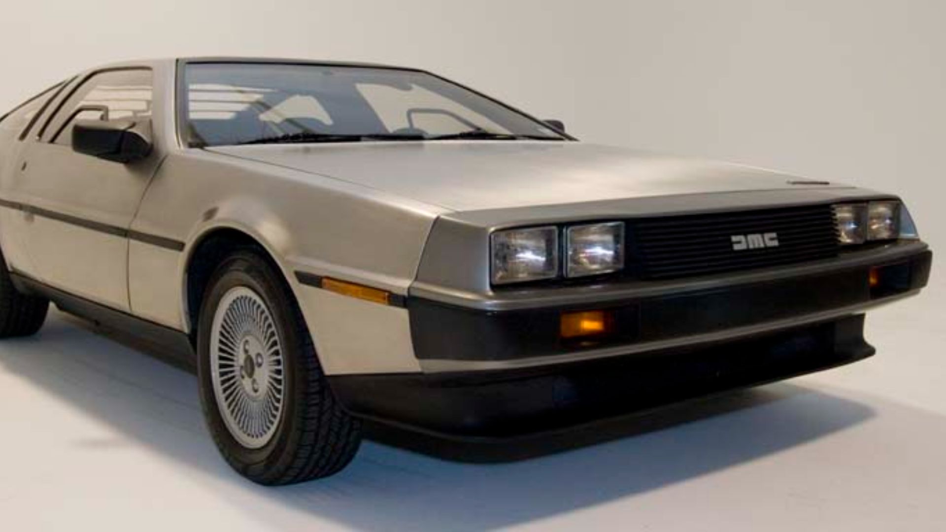 File:DeLorean DMC-12 (9979) (cropped).jpg