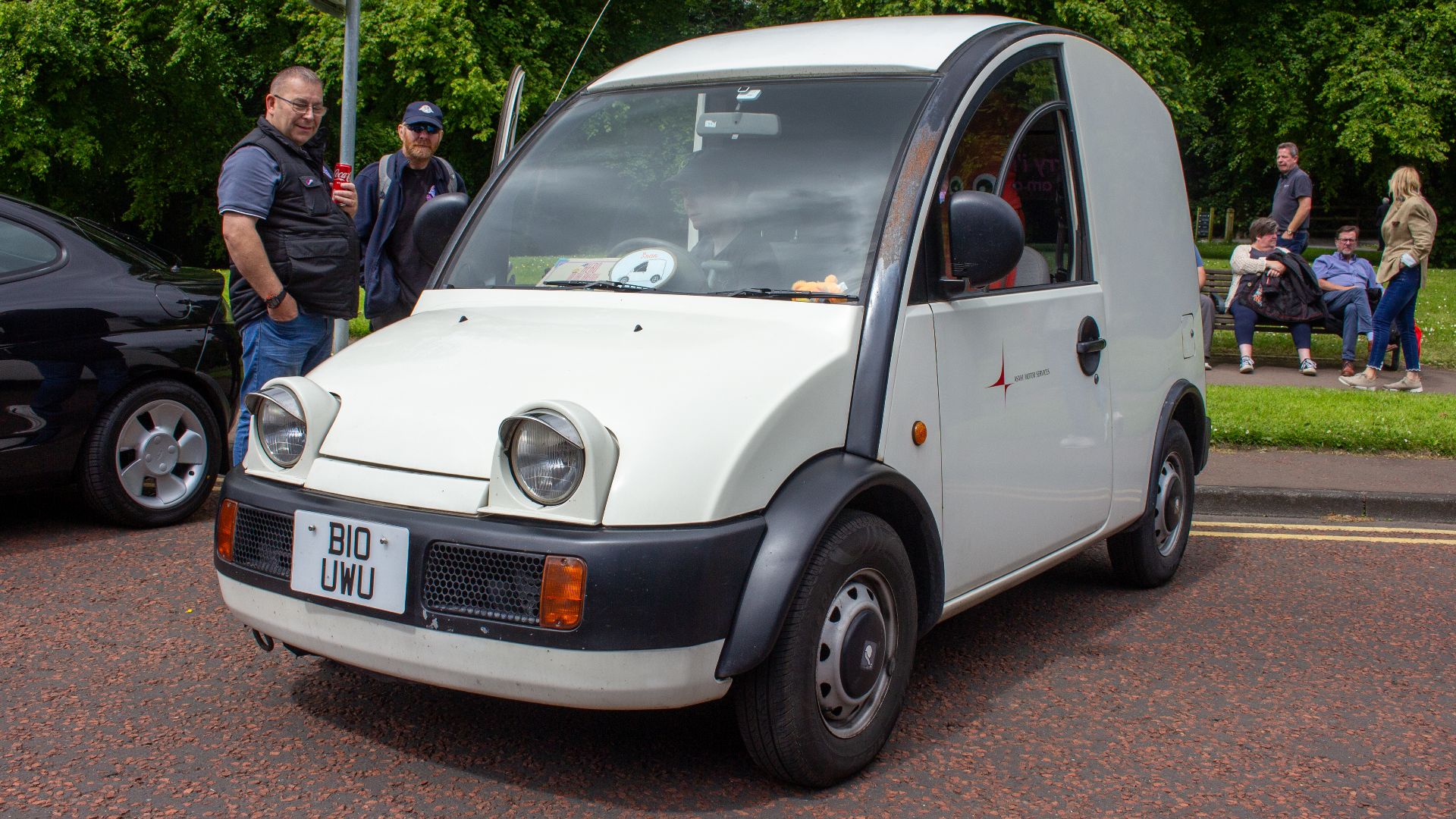 File:1989 Nissan S-Cargo Stormont.jpg