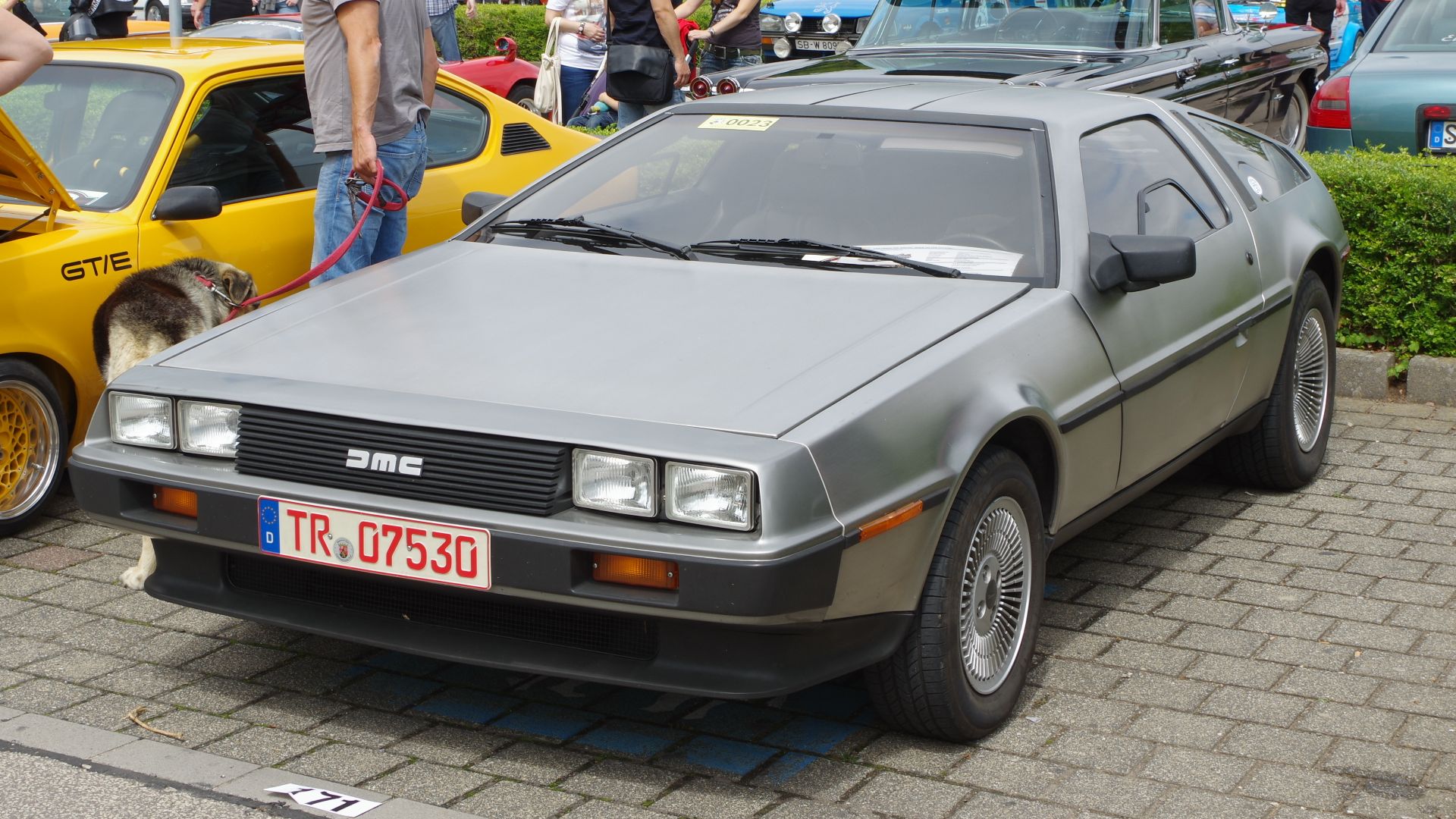 File:DeLorean DMC-12 BW 2017-07-16 15-08-14.jpg