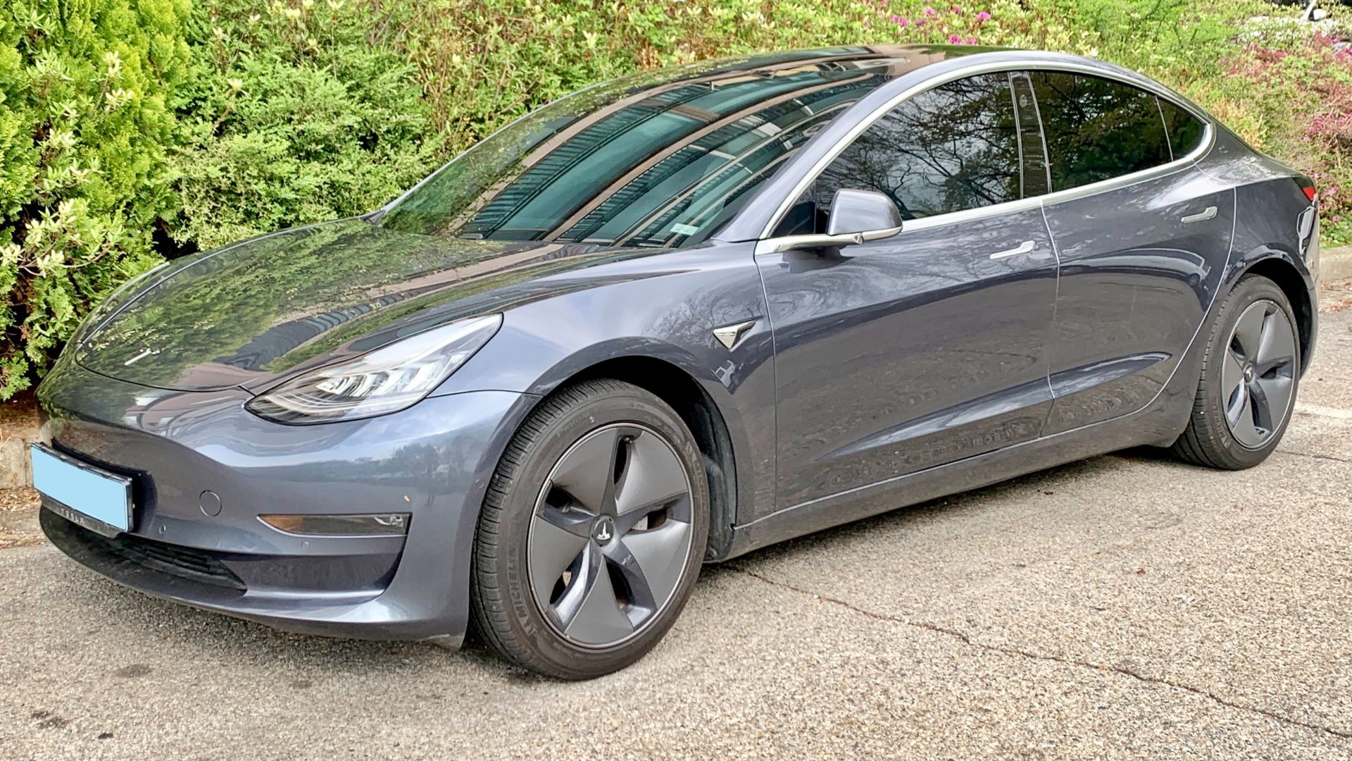 File:0 Tesla Model 3 2.jpg