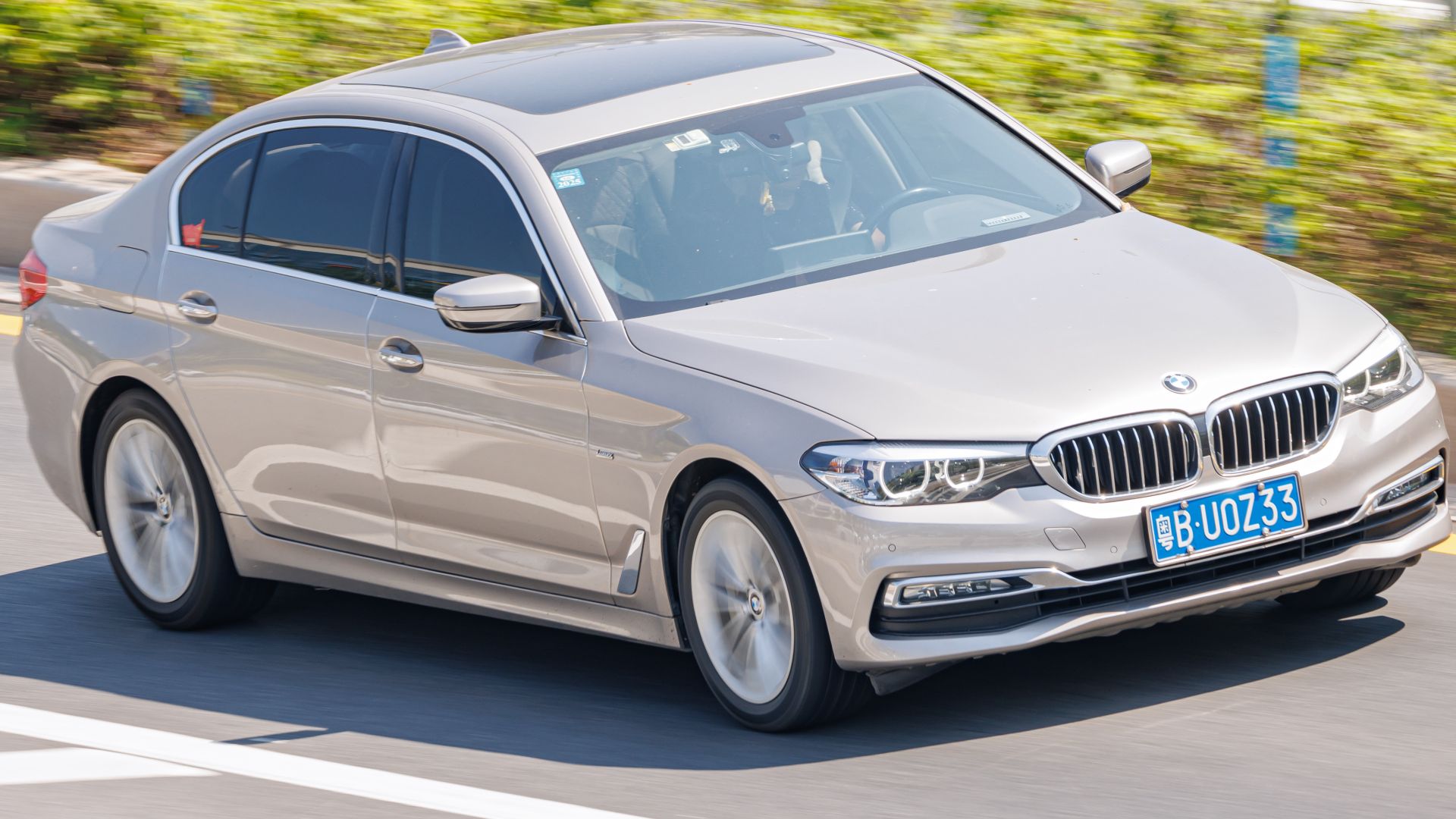 File:BMW 5 SERIES LWB SEDAN (BMW G38) China (92).jpg