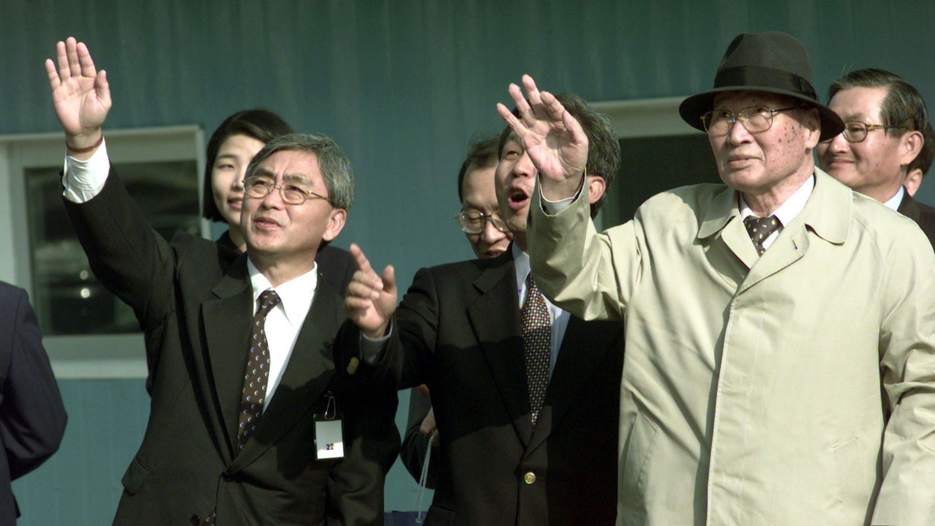 File:Chung Ju-yung in 1998.JPEG