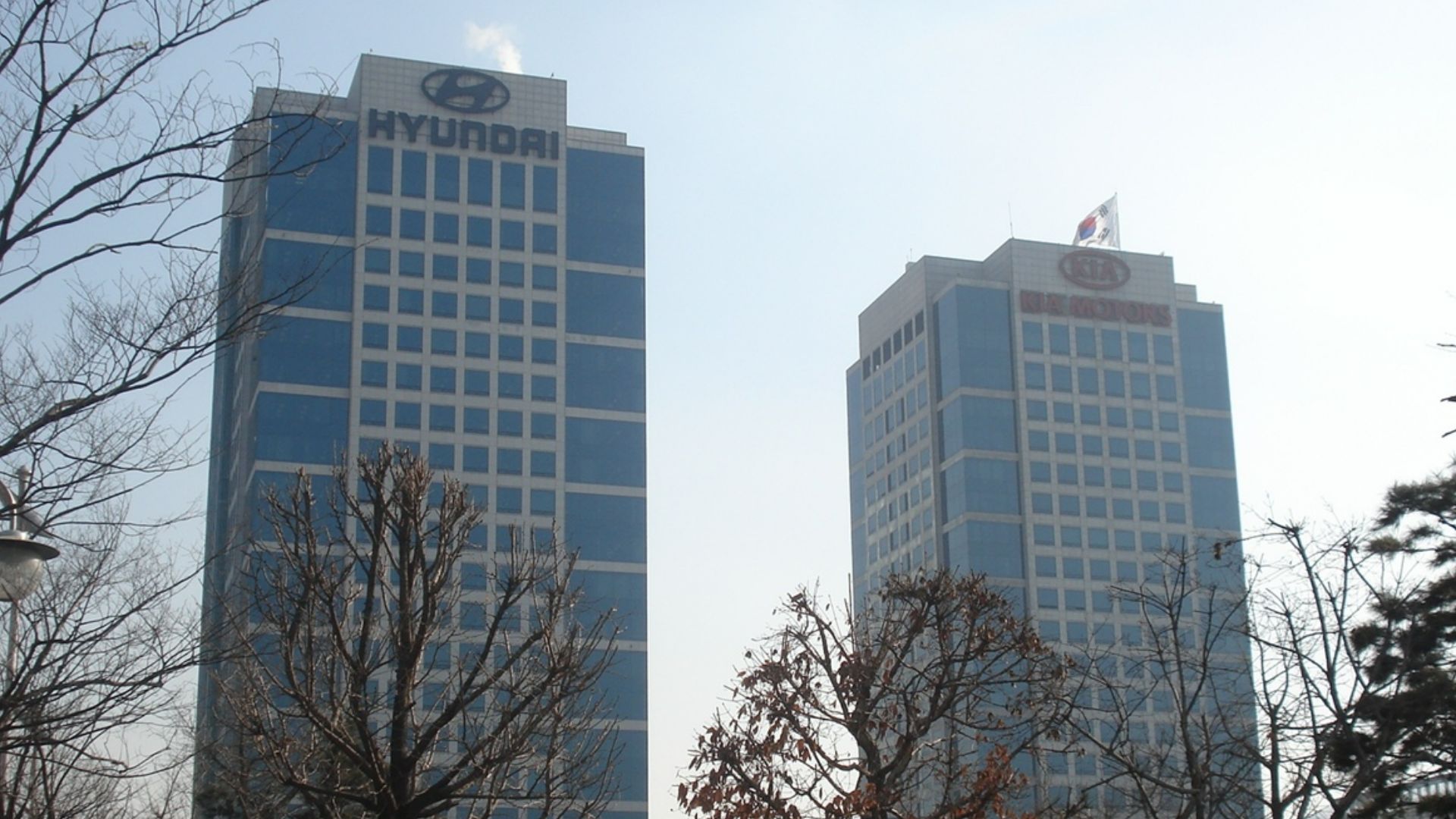 File:20110201 hyundai motor group.JPG
