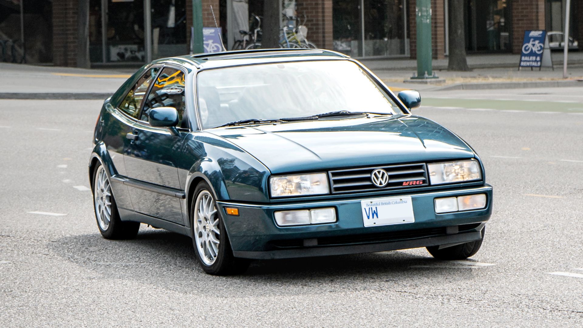 File:Volkswagen Corrado VR6 Vancouver, Canada.gif