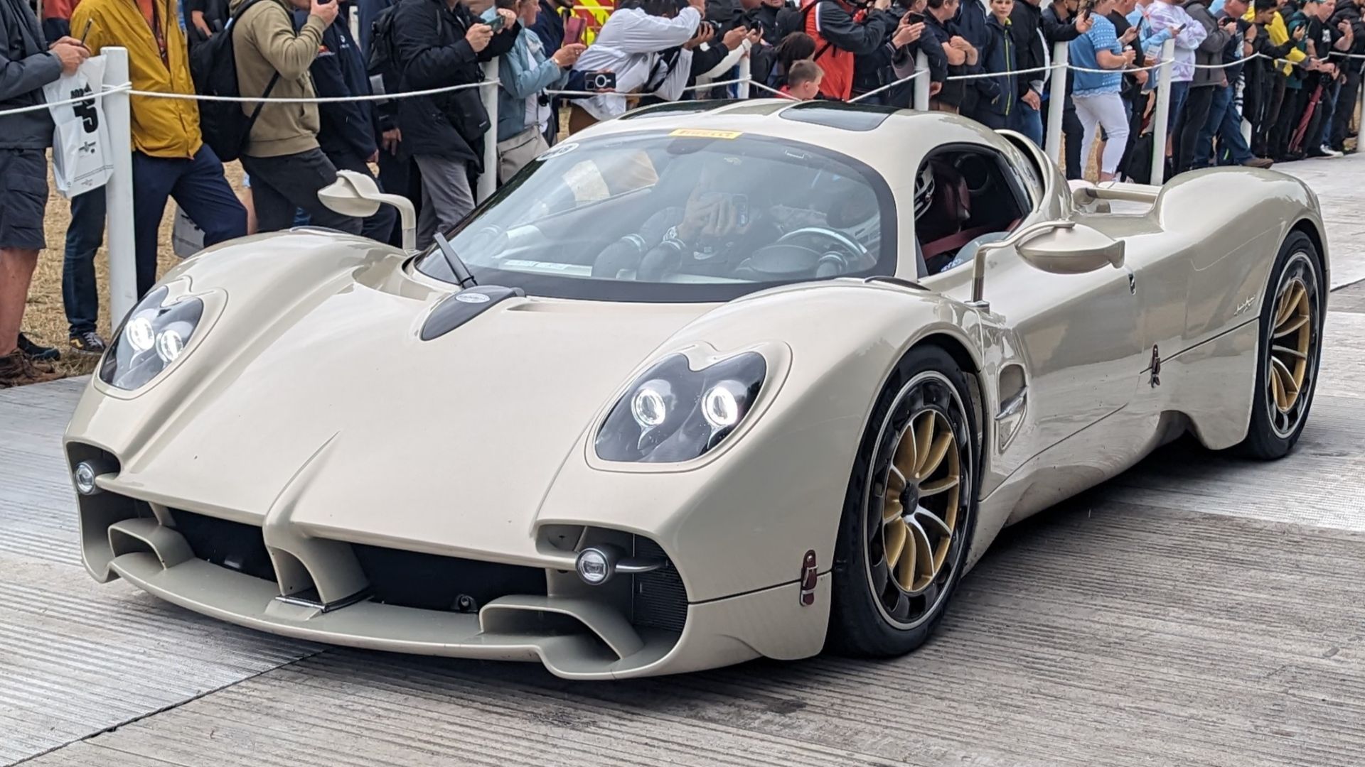 File:Pagani Utopia 3.jpg