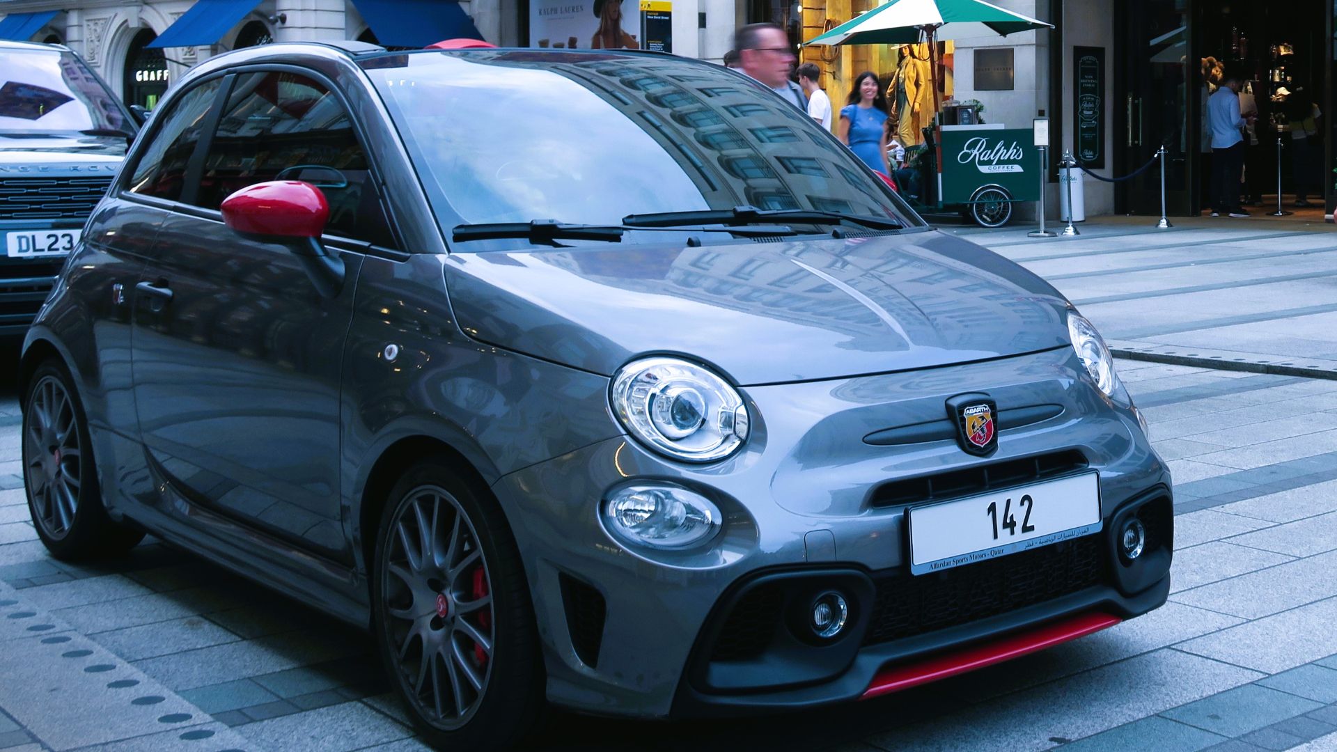 File:Abarth 500 on New Bond Street 2023-09-16.jpg