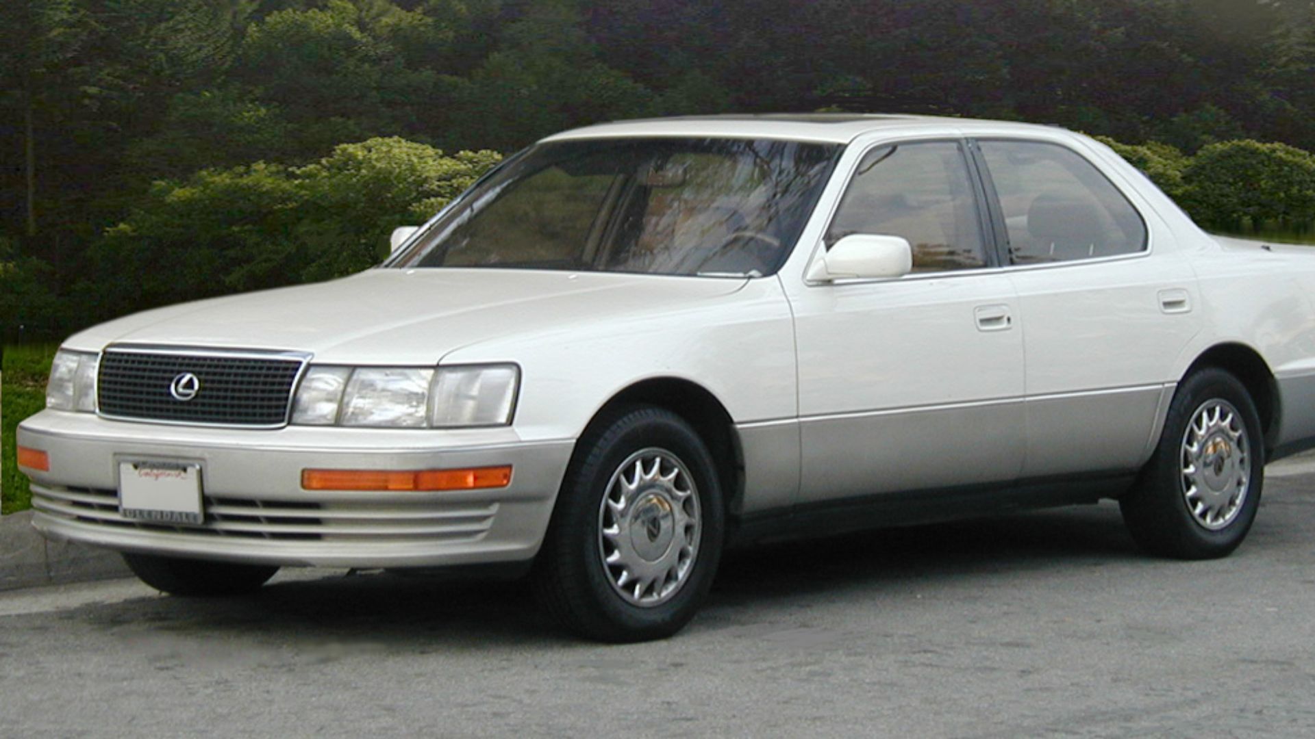 File:Lexus LS 400 UCF10 I.jpg