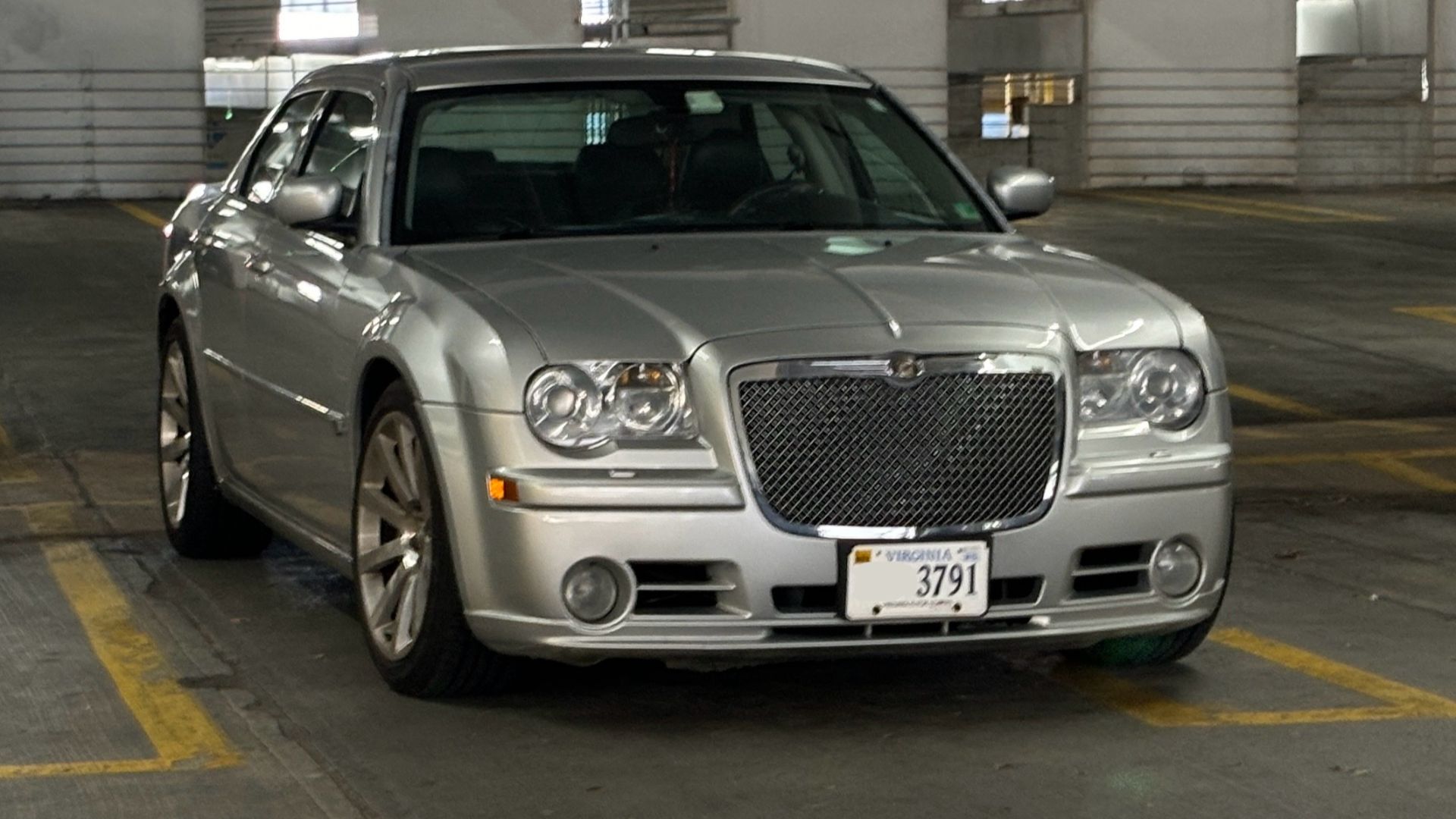 File:Chrysler 300 SRT8 (LX) Washington DC Metro Area, USA.jpg