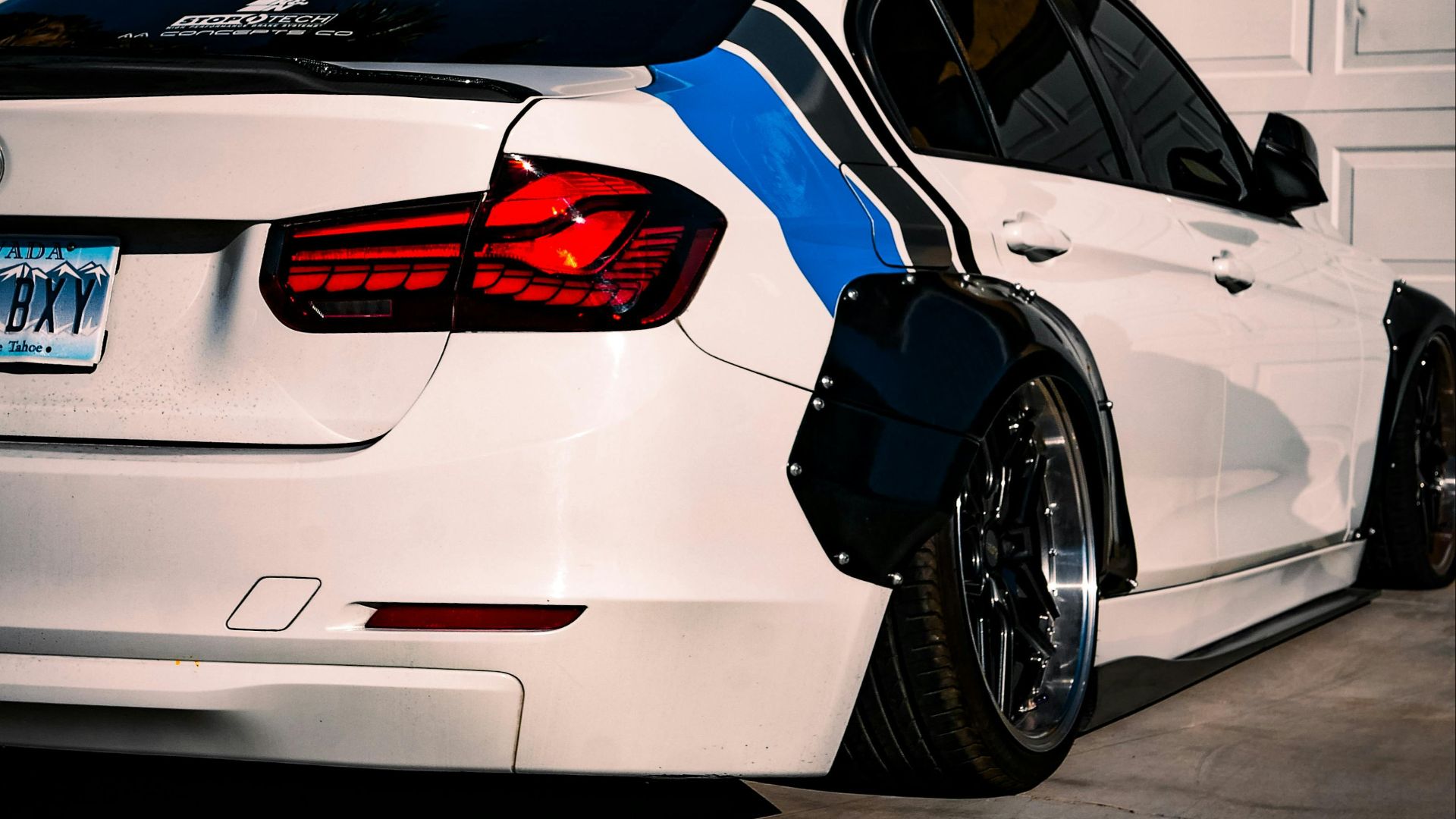 𝓢𝓱𝓪𝓷𝓮 𝓦𝓮𝓼𝓽 ™