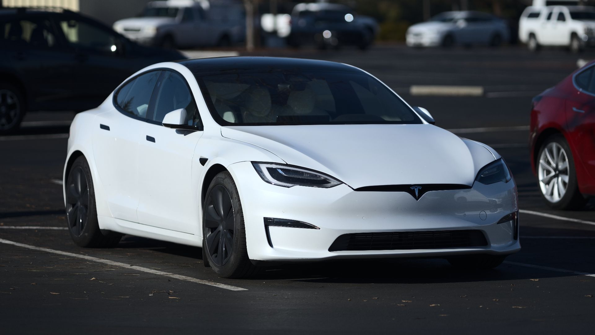 File:2021 Tesla Model S P2 Long Range front right view.jpg