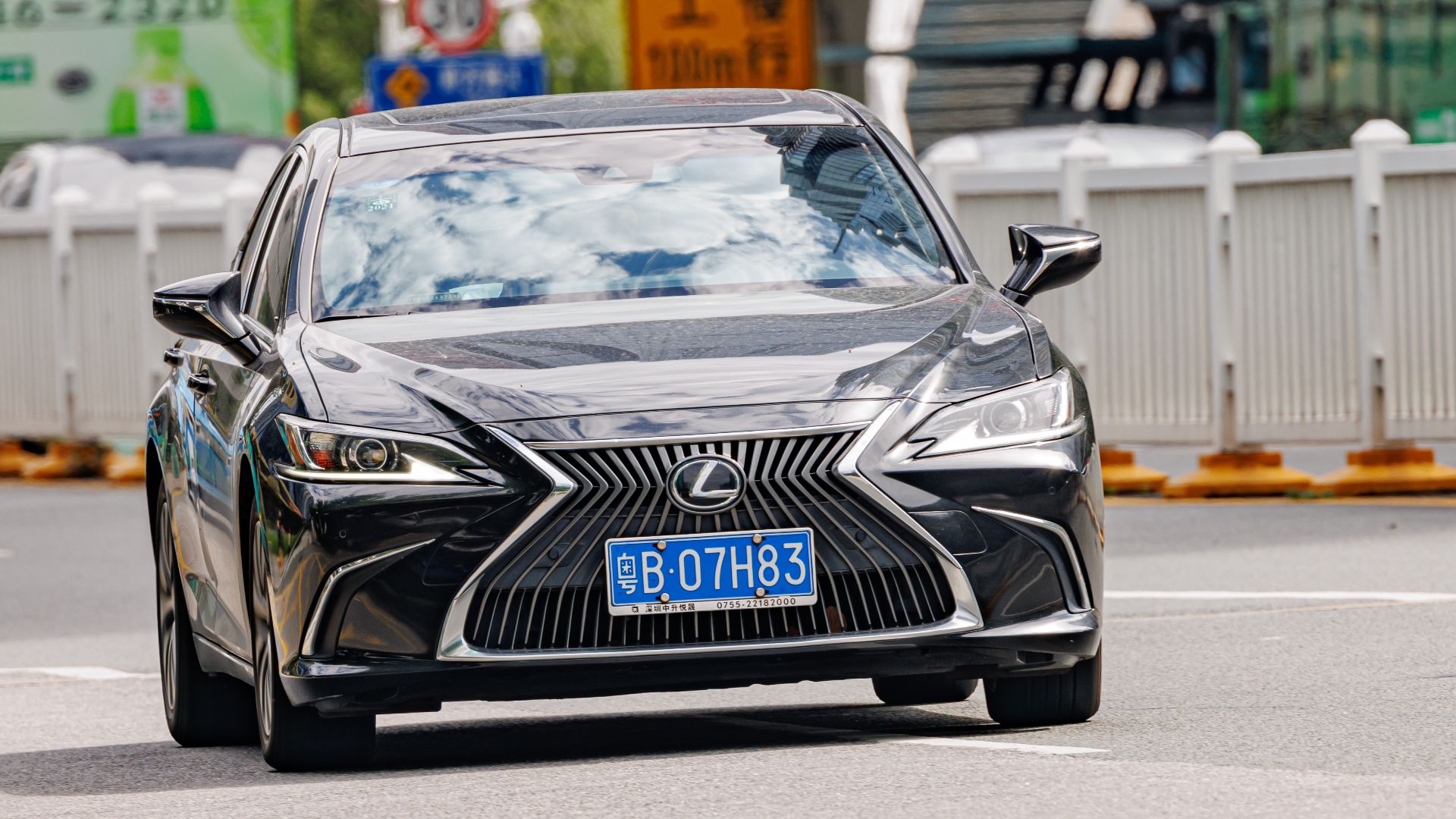 File:LEXUS ES 250(ES 260) (XZ10) China (6).jpg