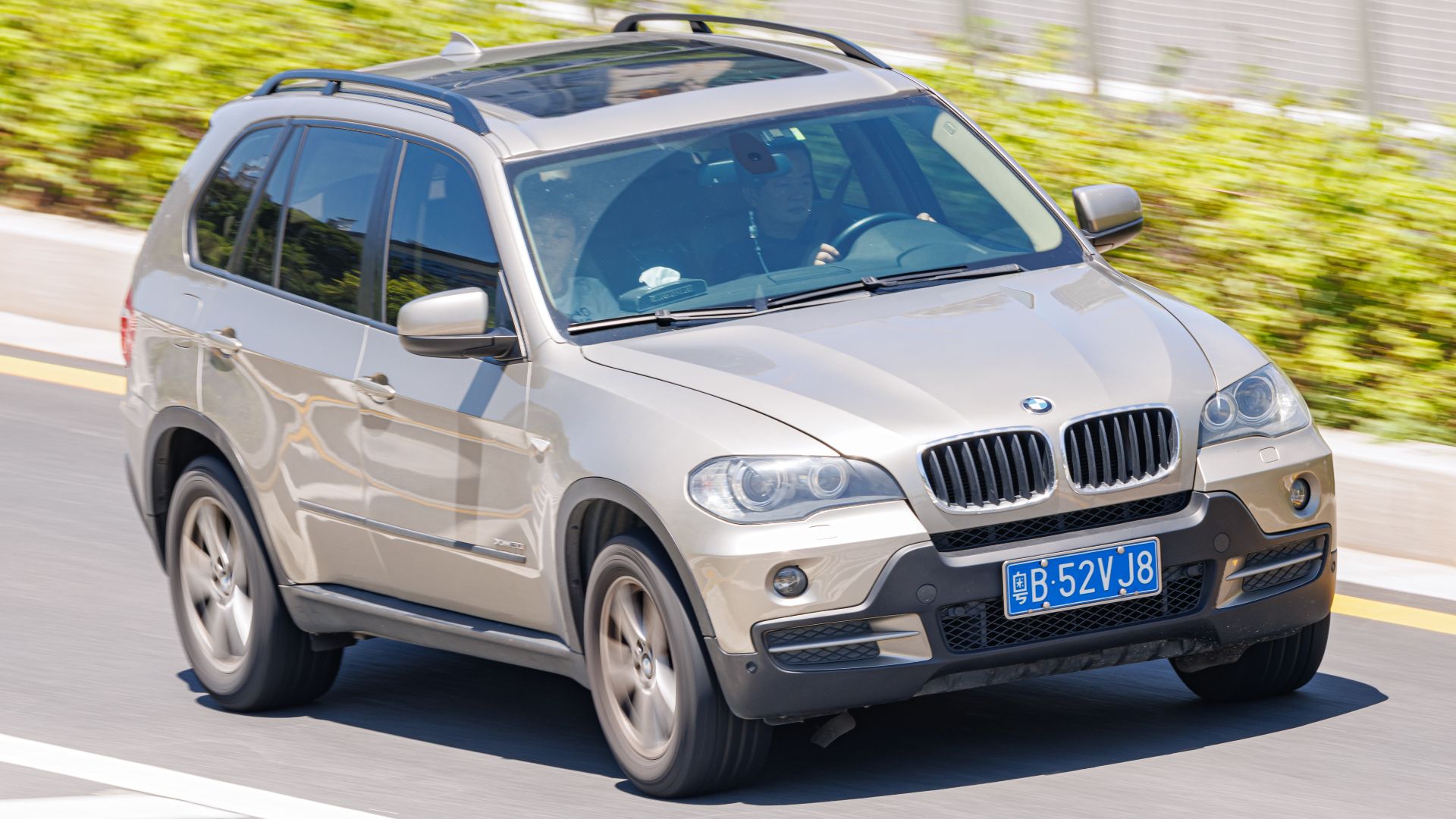 File:BMW X5 (E70) China (5).jpg