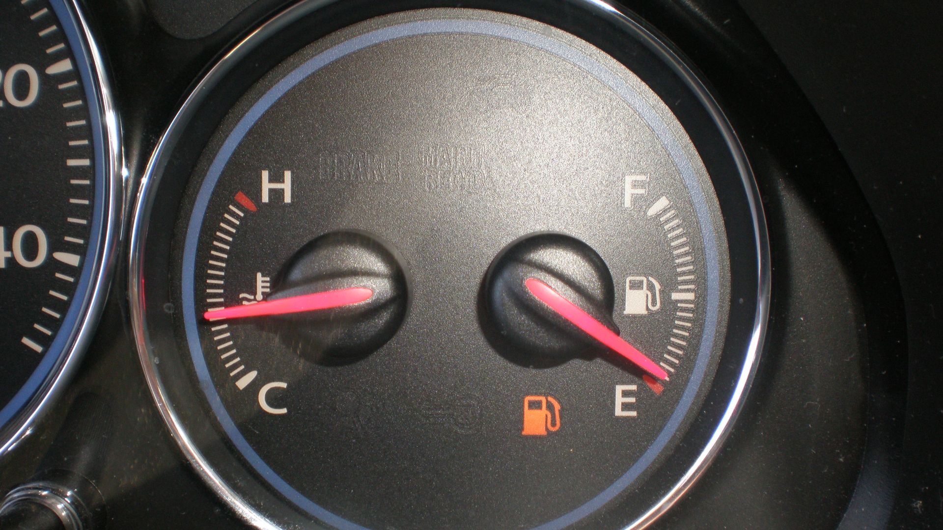 File:2003 Honda Civic fuel gauge empty.JPG - Wikimedia Commons